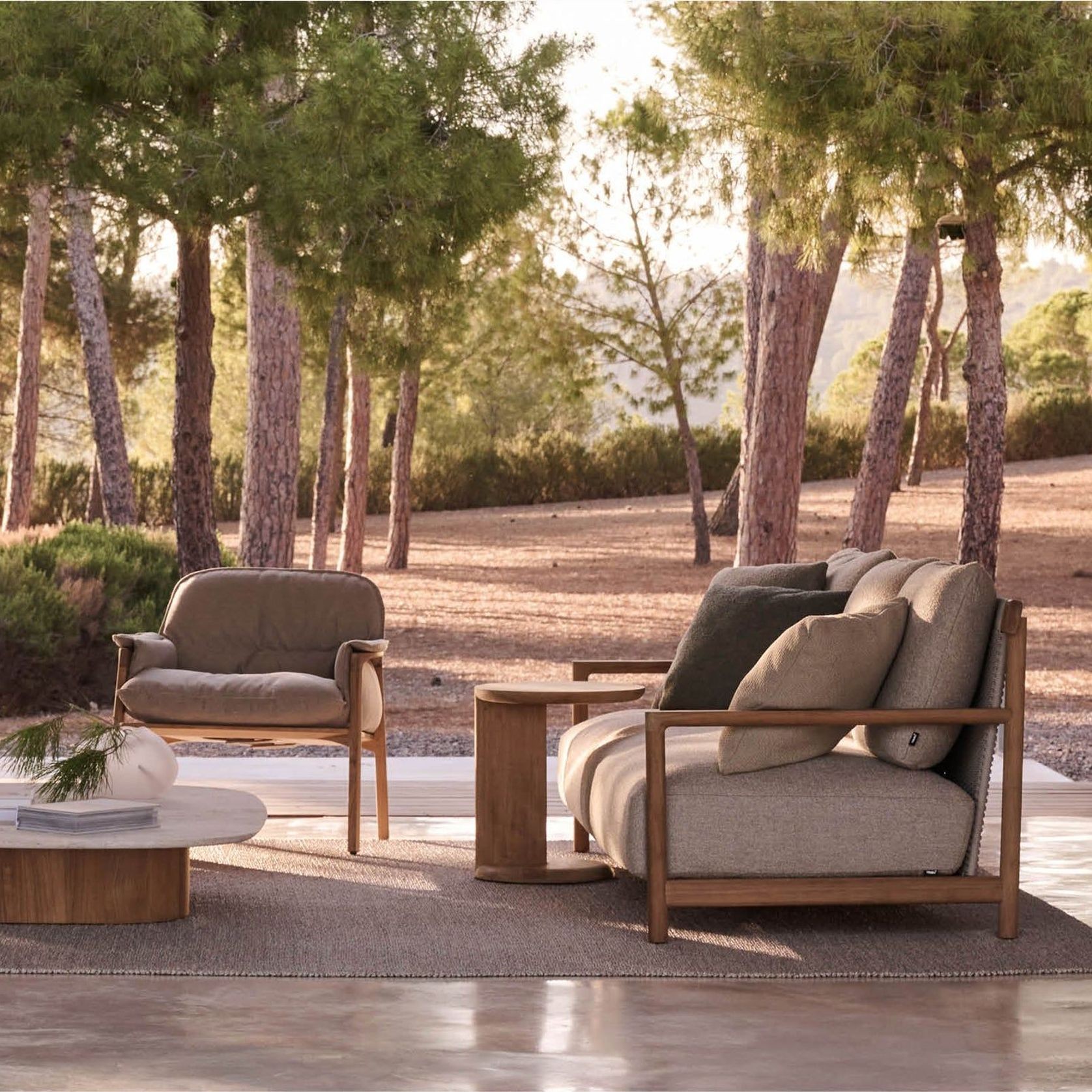 Amanu C Side Table gallery detail image