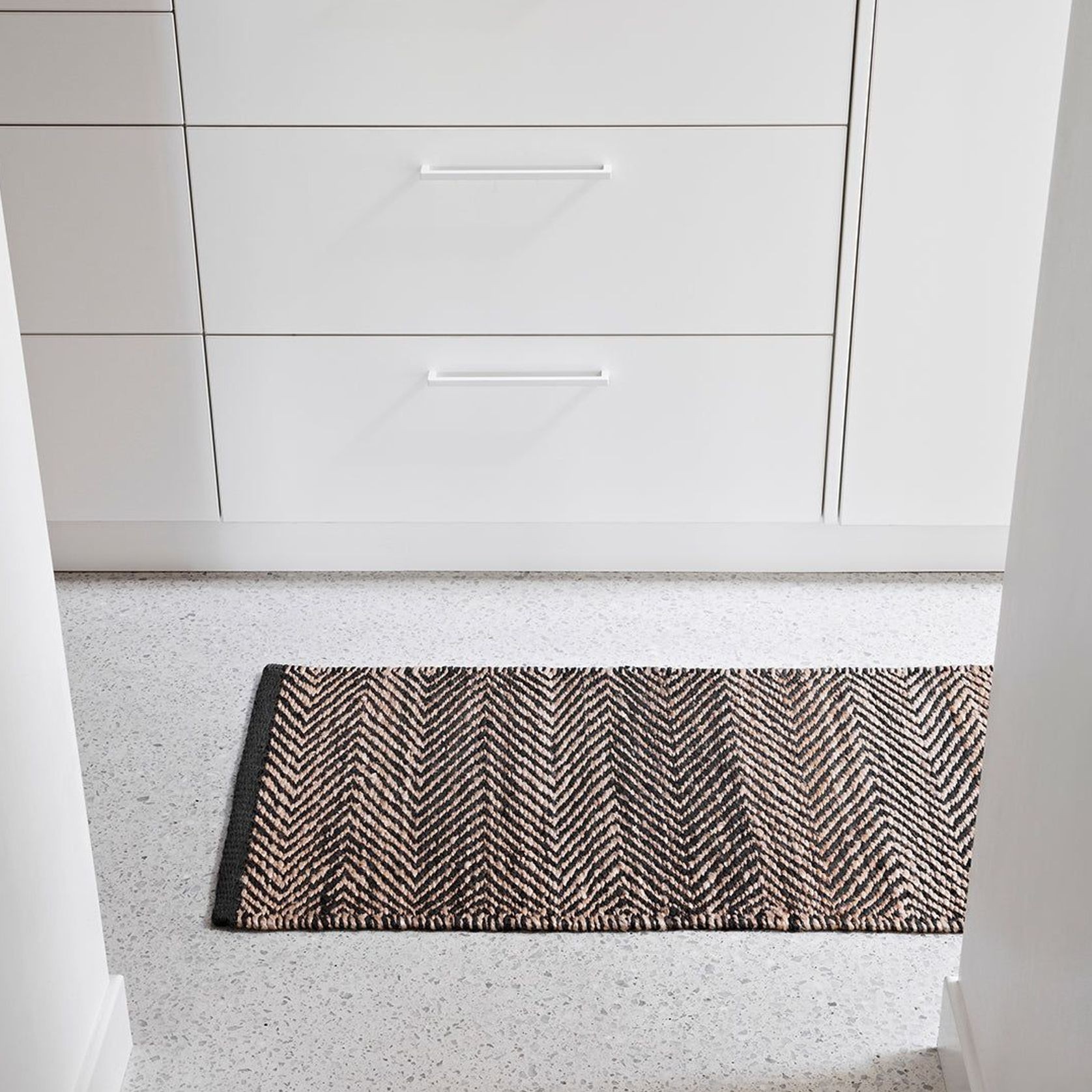 Armadillo Serengeti Nook Jute Rug gallery detail image
