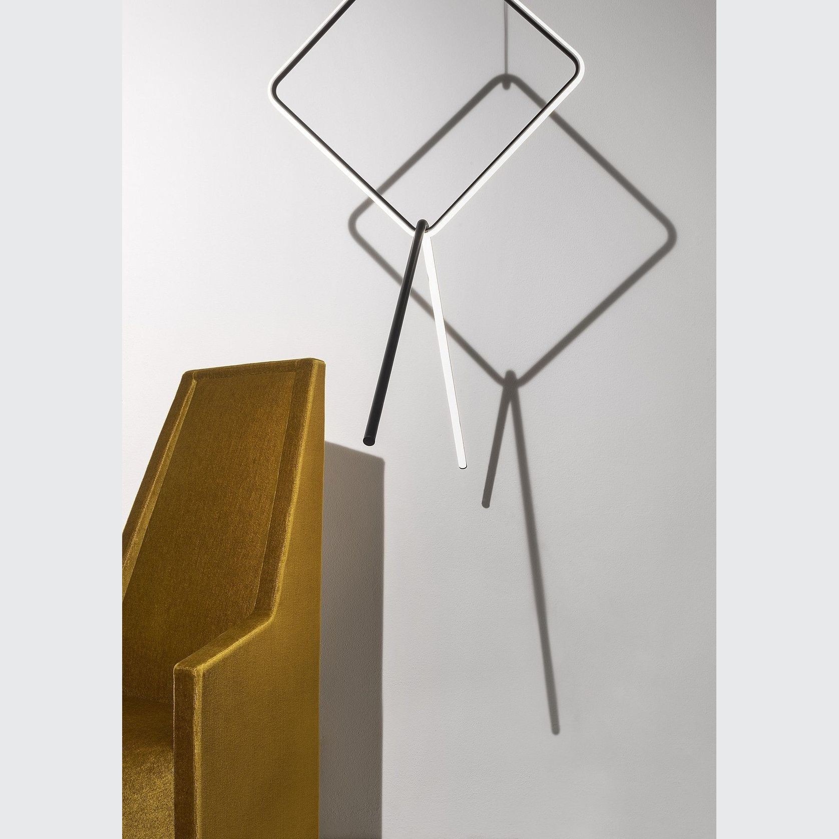 Arrangements Broken Line gallery detail image