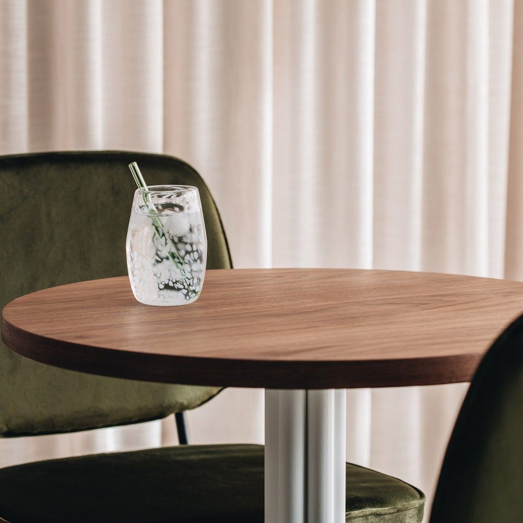 Round Timber Veneered Table Top gallery detail image