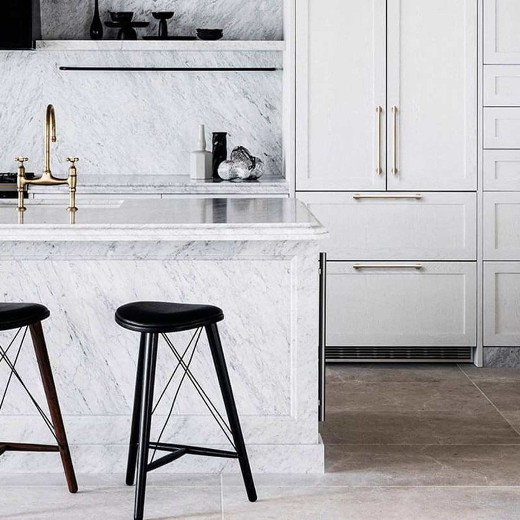 kitchen drawer handles Twilight Beach solid brushed brass gallery detail image