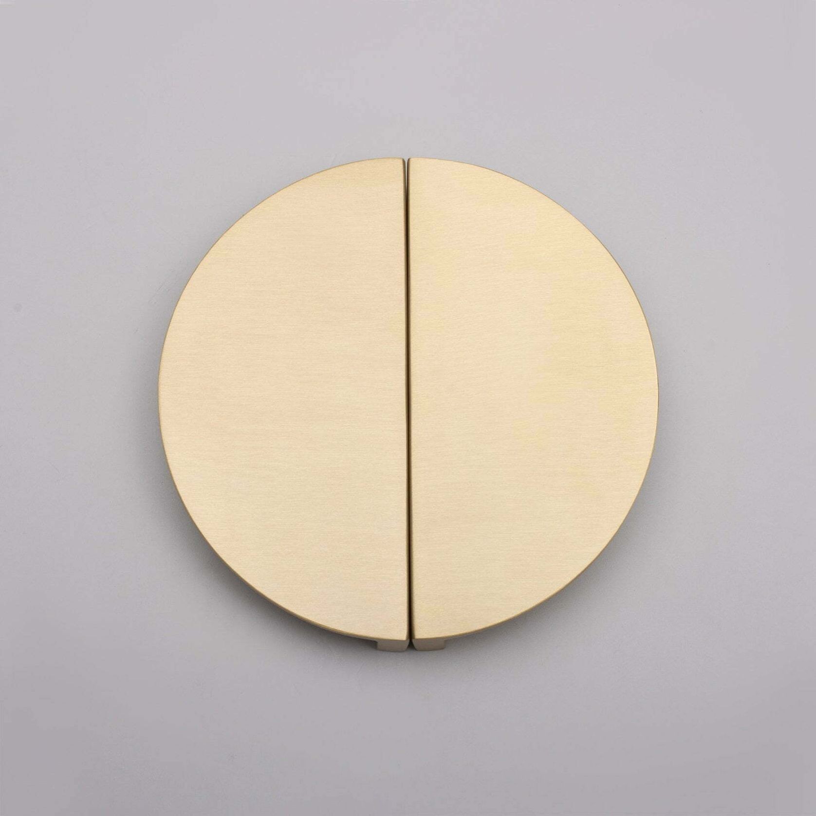 KT&CO Kitchen drawer handles luna pull half moon Albany Matt black / brushed brass /Brushed nickel gallery detail image