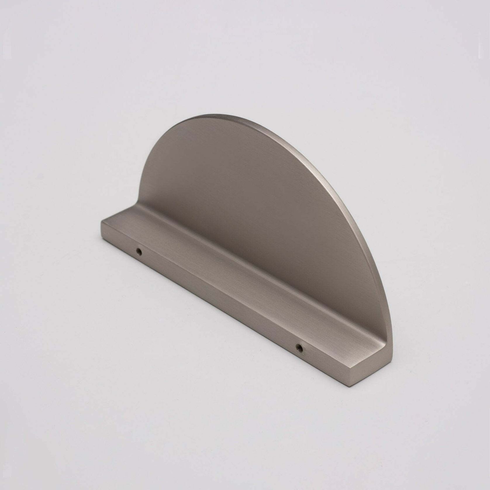KT&CO Kitchen drawer handles luna pull half moon Albany Matt black / brushed brass /Brushed nickel gallery detail image