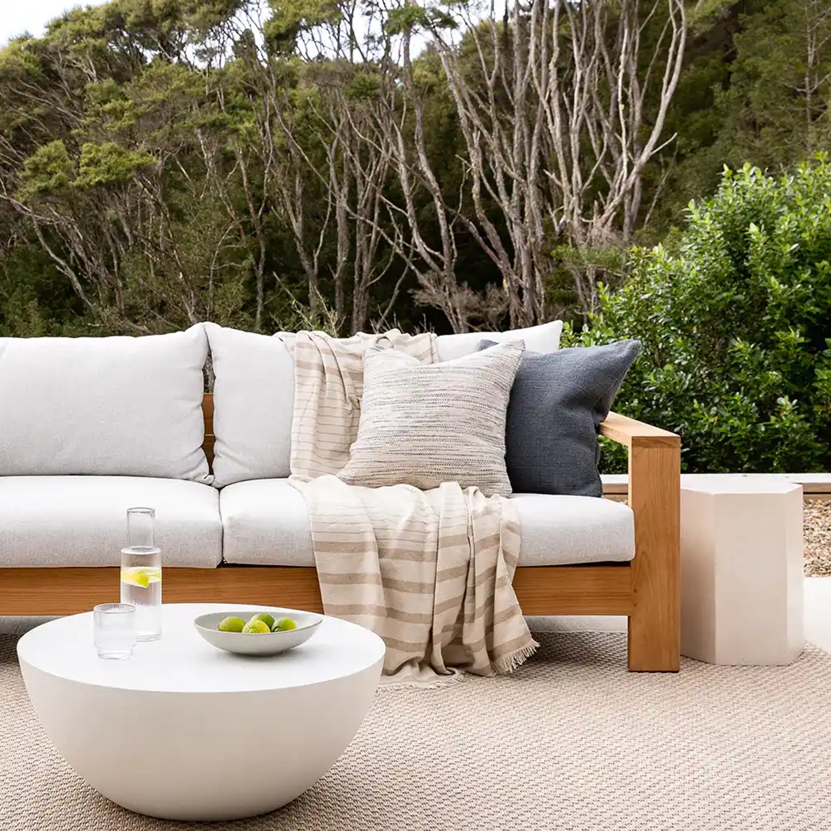 Baya Clipper In & Outdoor Cushion - Ocean | Blue gallery detail image