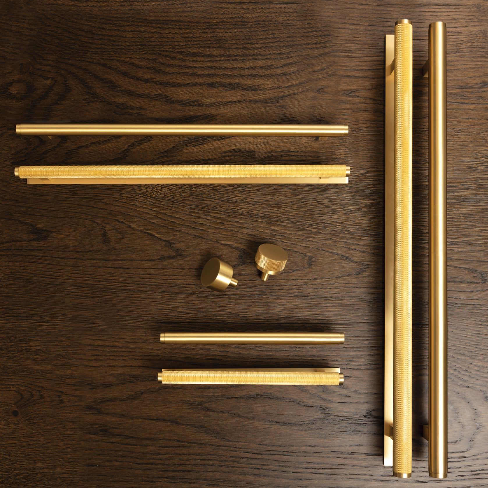 Momo Handles - Bellevue Collection gallery detail image