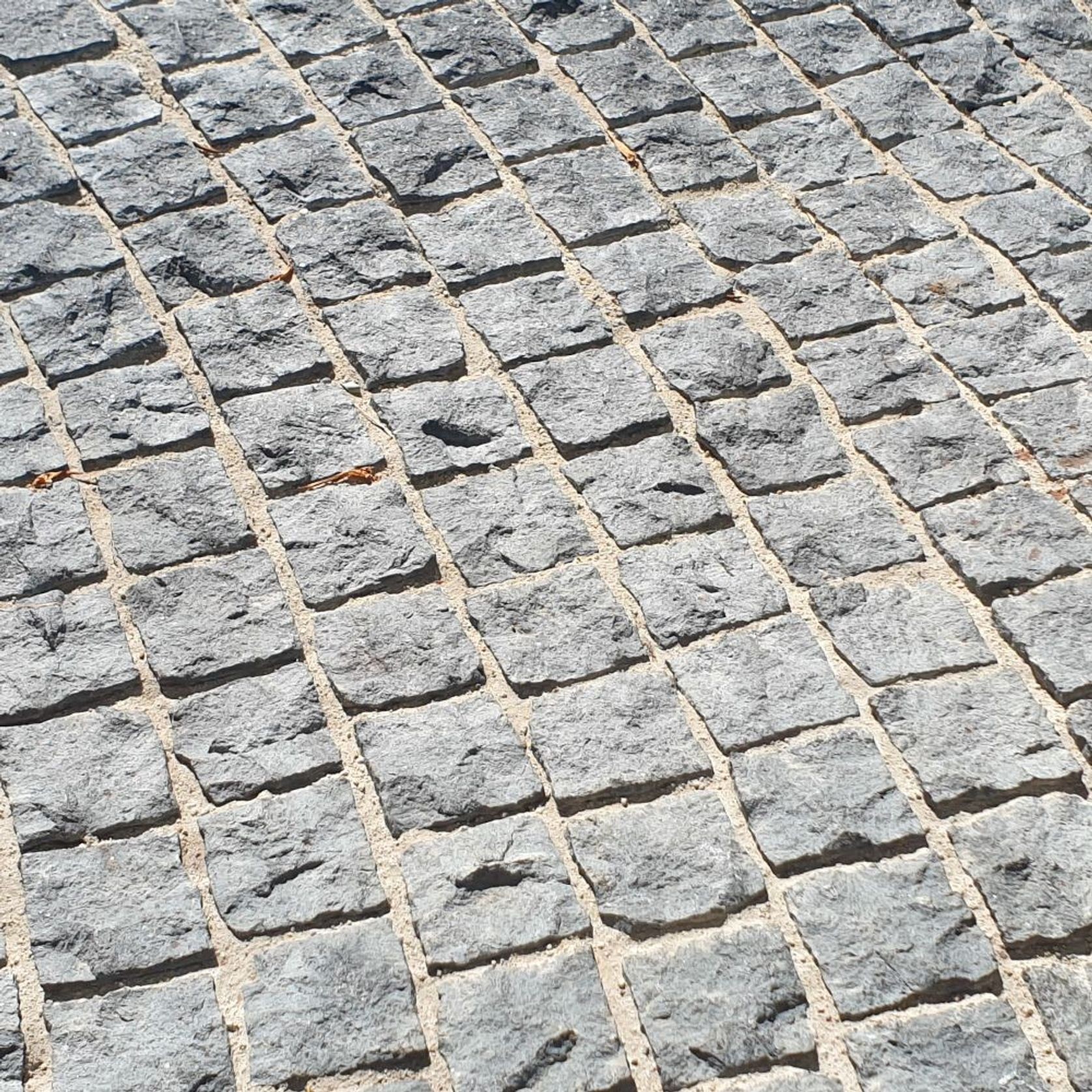 Stoneyard Urban Bluestone Cobblestone  - 100mm x 100mm gallery detail image