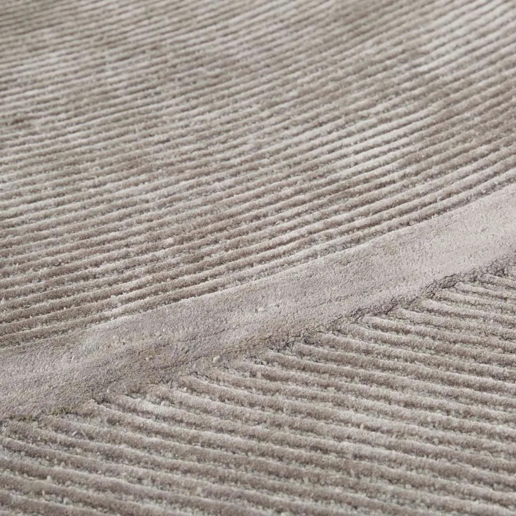 Soren Liv Bower Circle Rug - Iron gallery detail image