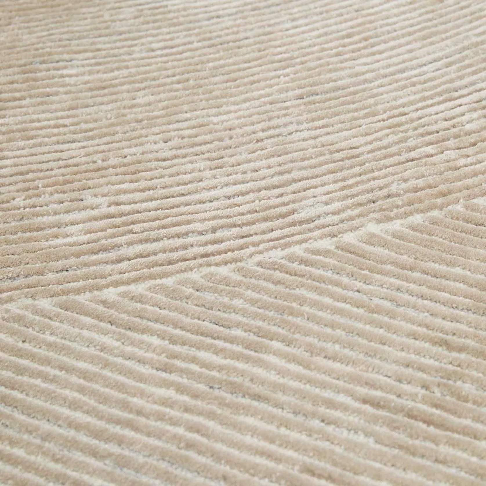 Soren Liv Bower Circle Rug - Pearl gallery detail image