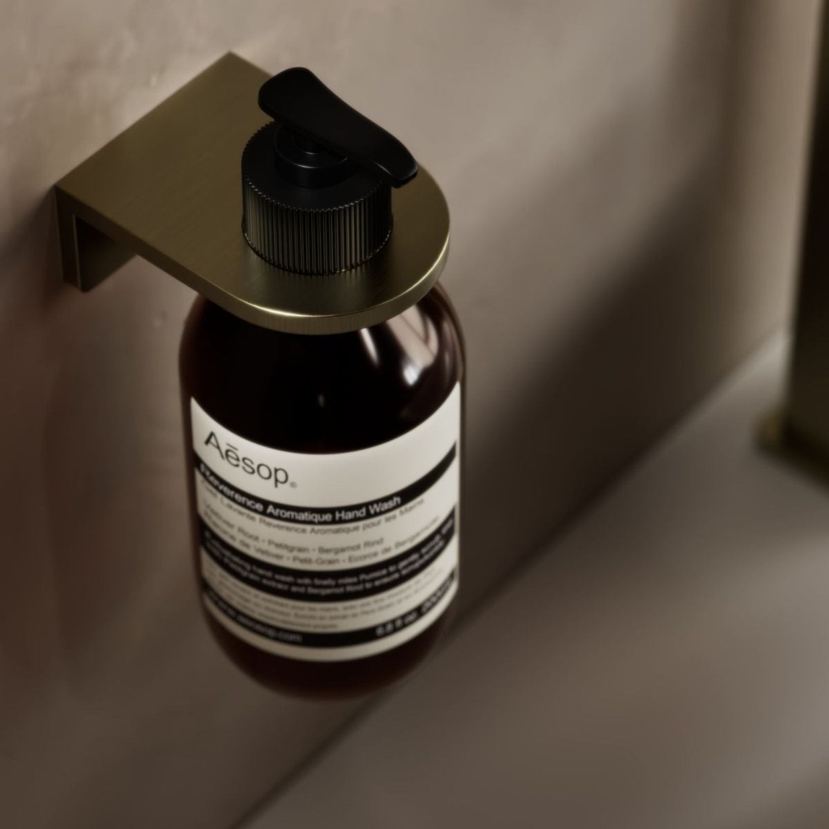 Como Single Lotion Bottle Holder gallery detail image