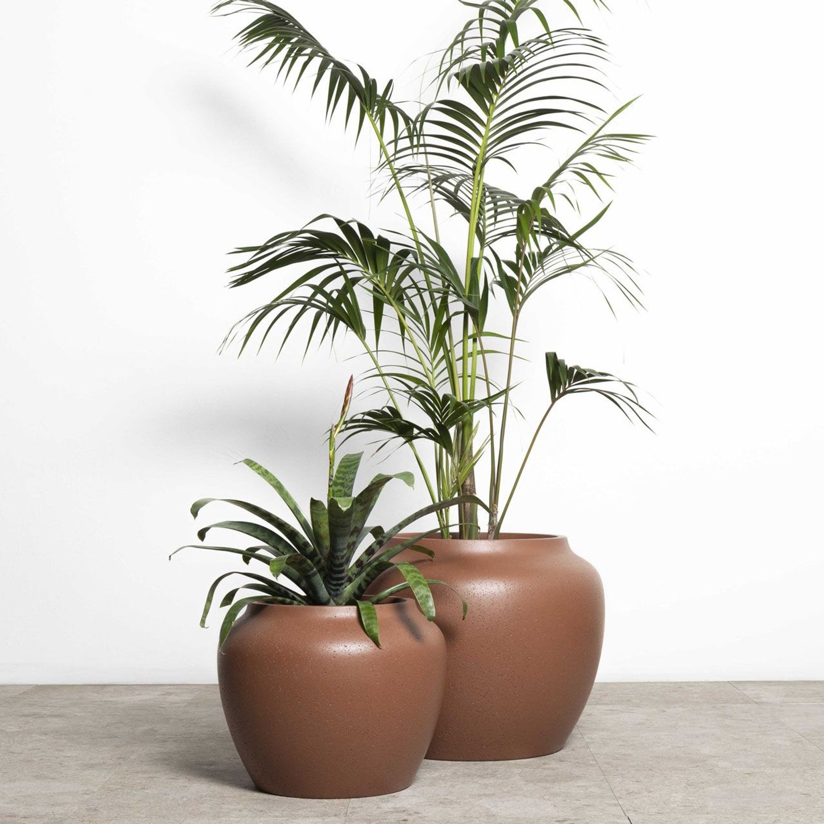 Corsica Urn gallery detail image