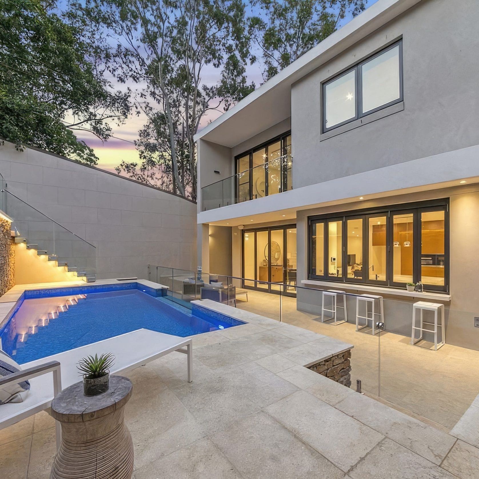 Crema Novelda Sandblasted Limestone Pool Coping gallery detail image