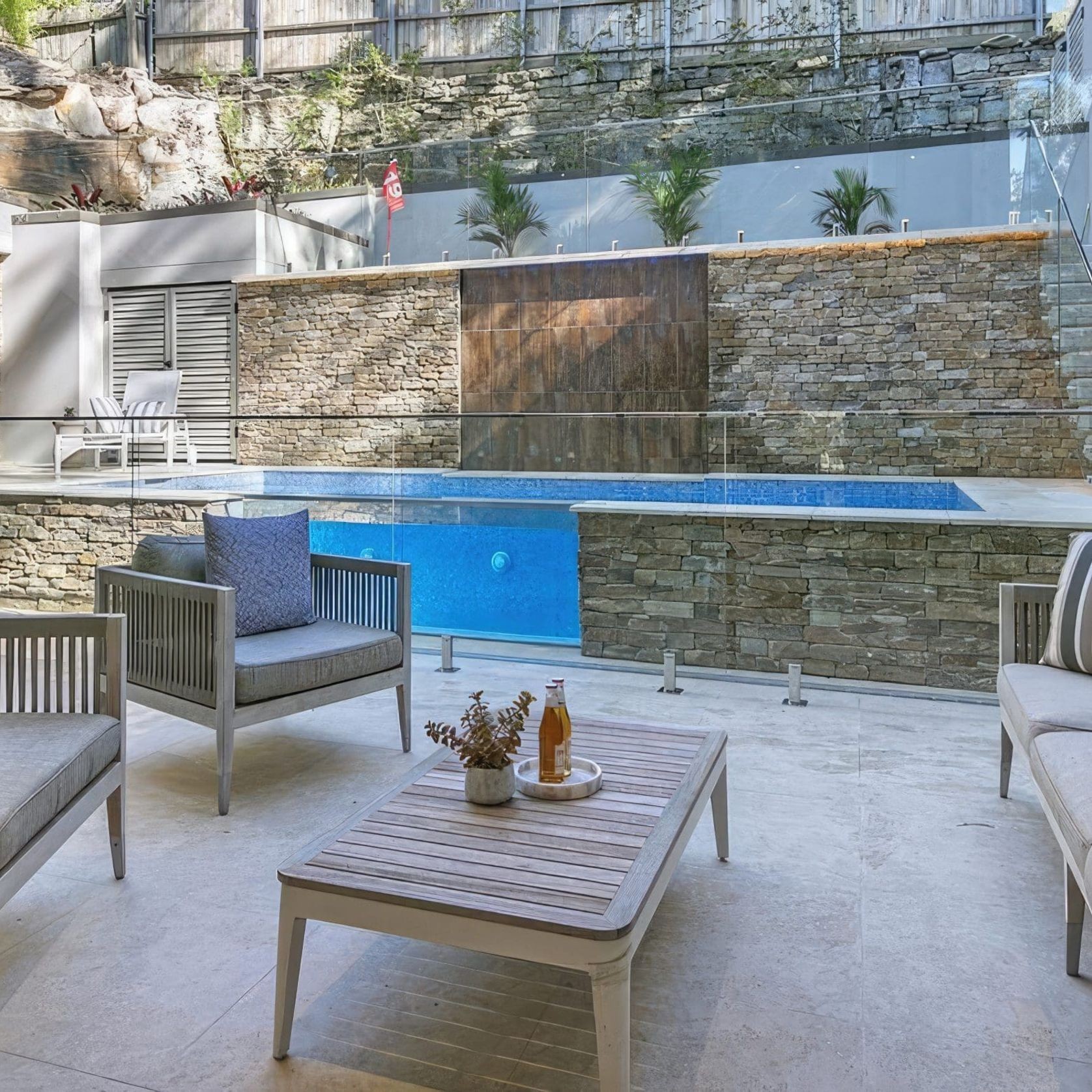 Crema Novelda Sandblasted Limestone Pool Coping gallery detail image