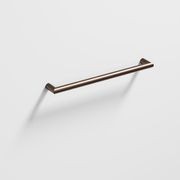 Arc Horizontal Heated Towel Rail 632mm gallery detail image