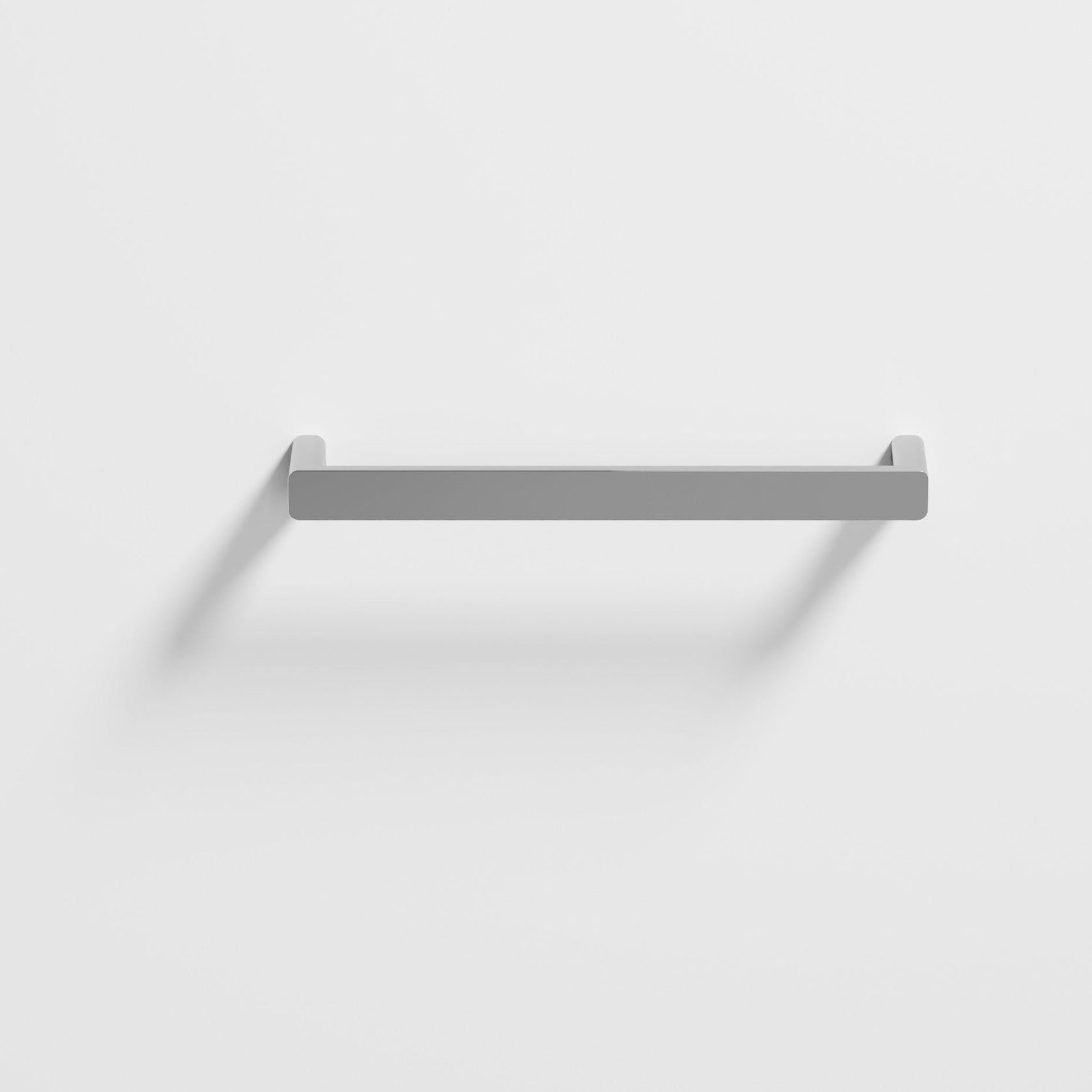 Lineare 475 Horizontal Heated Towel Rail gallery detail image