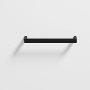 Lineare 475 Horizontal Heated Towel Rail gallery detail image