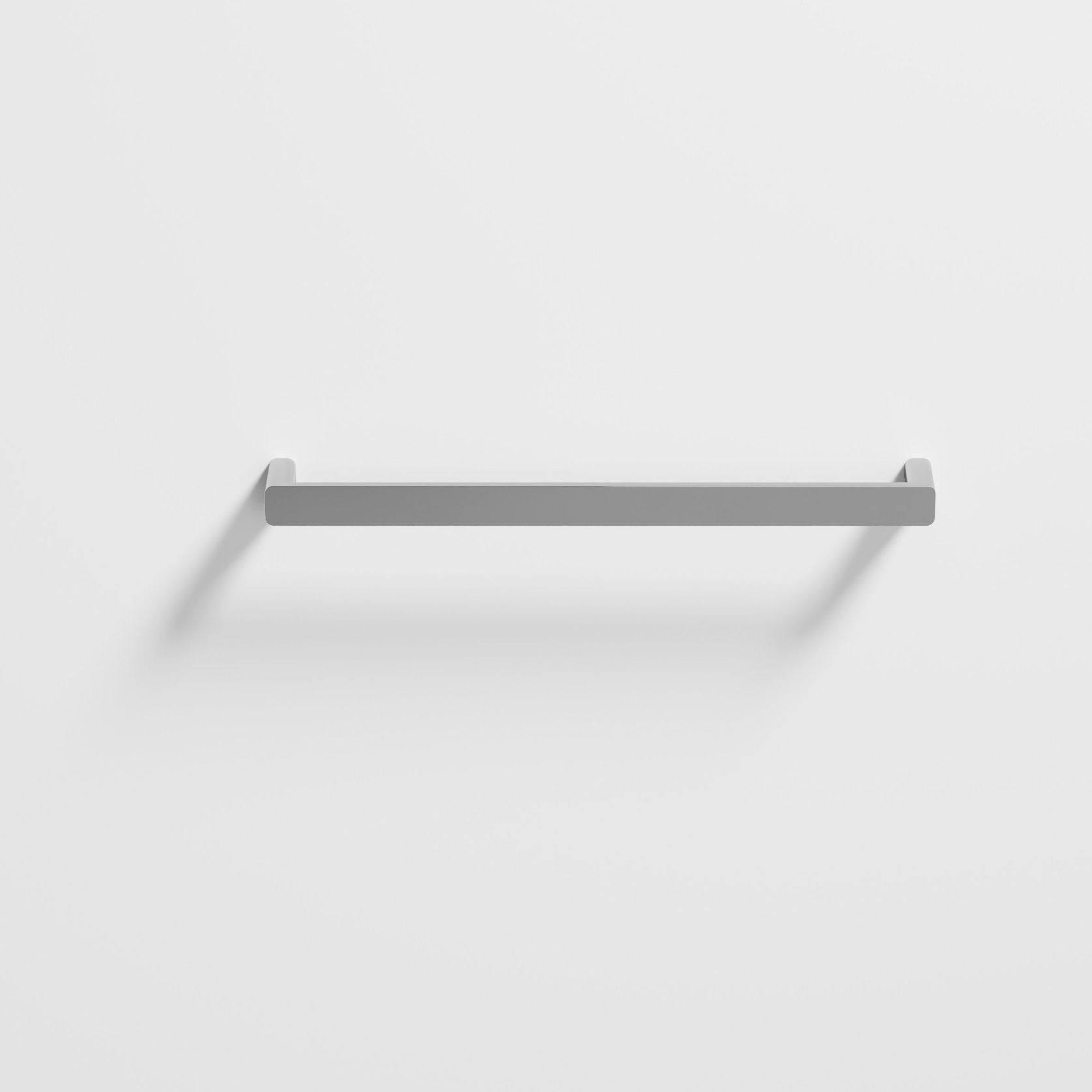 Lineare 625 Horizontal Heated Towel Rail gallery detail image