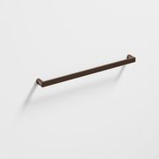 Lineare 825 Horizontal Heated Towel Rail gallery detail image