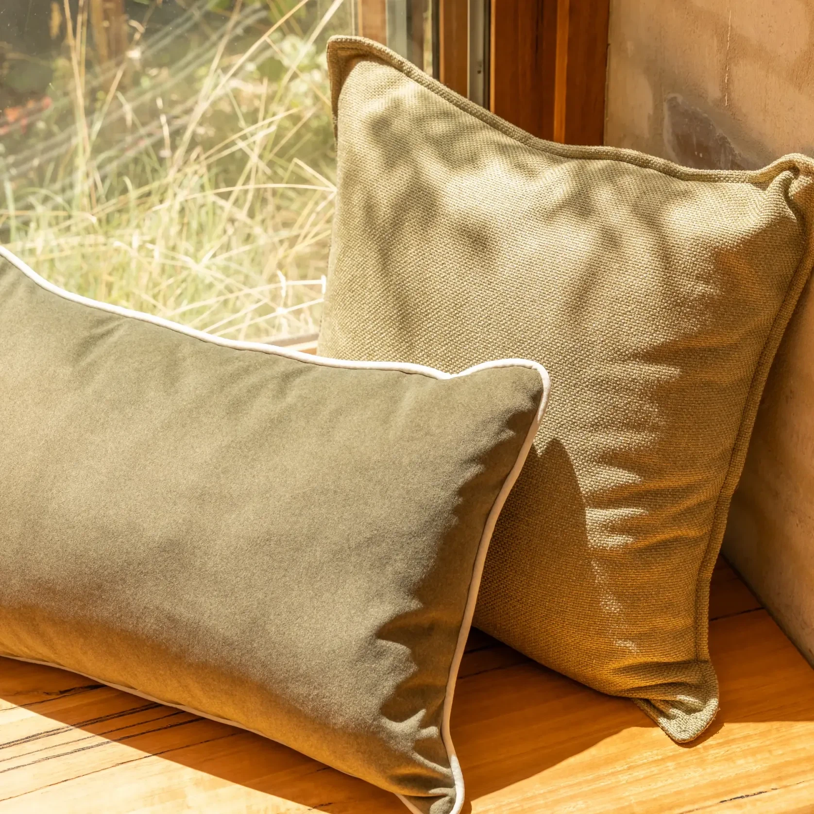 Border Cushion 40cm x 60cm - Eden Leaf / Eden Ecru gallery detail image