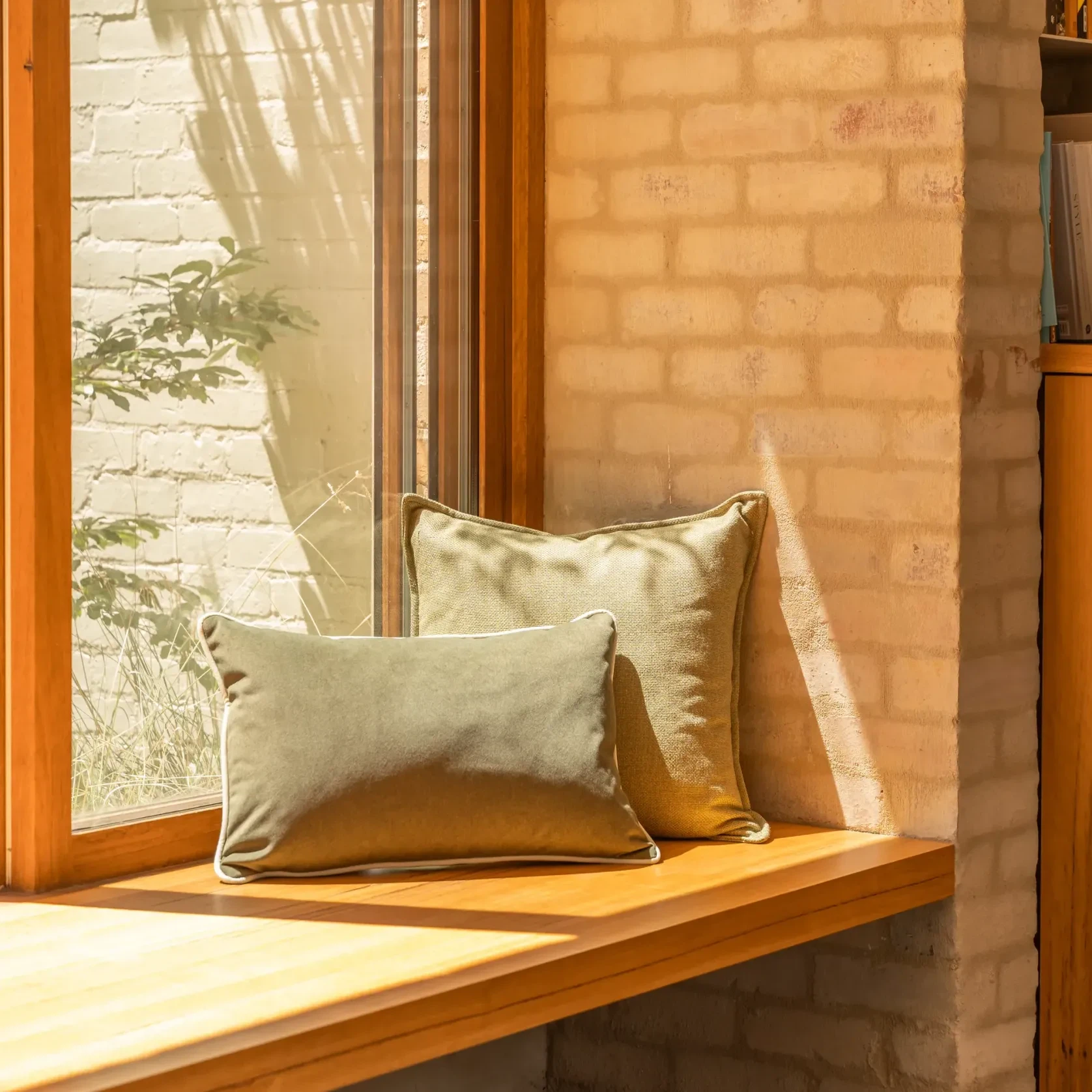 Border Cushion 40cm x 60cm - Eden Leaf / Eden Ecru gallery detail image