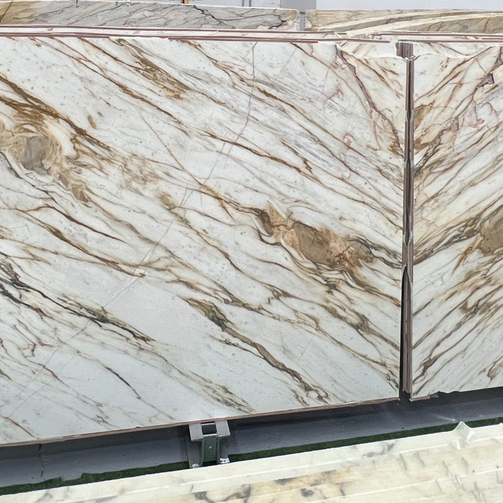 Calacatta Vagli Oro | Calacatta Collection | Honed gallery detail image