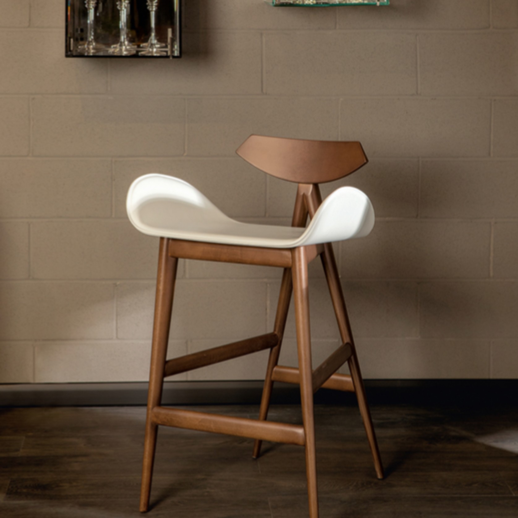 Manta Barstool gallery detail image