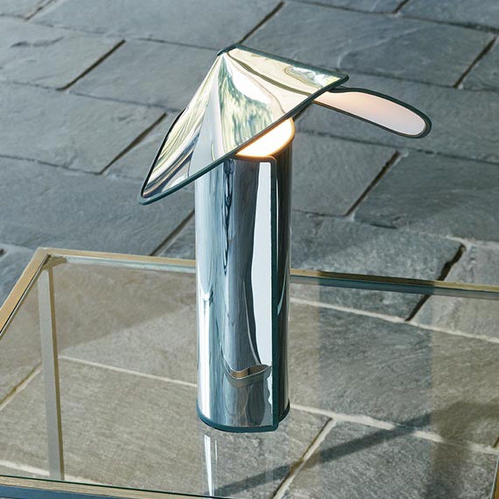 Chiara table lamp gallery detail image