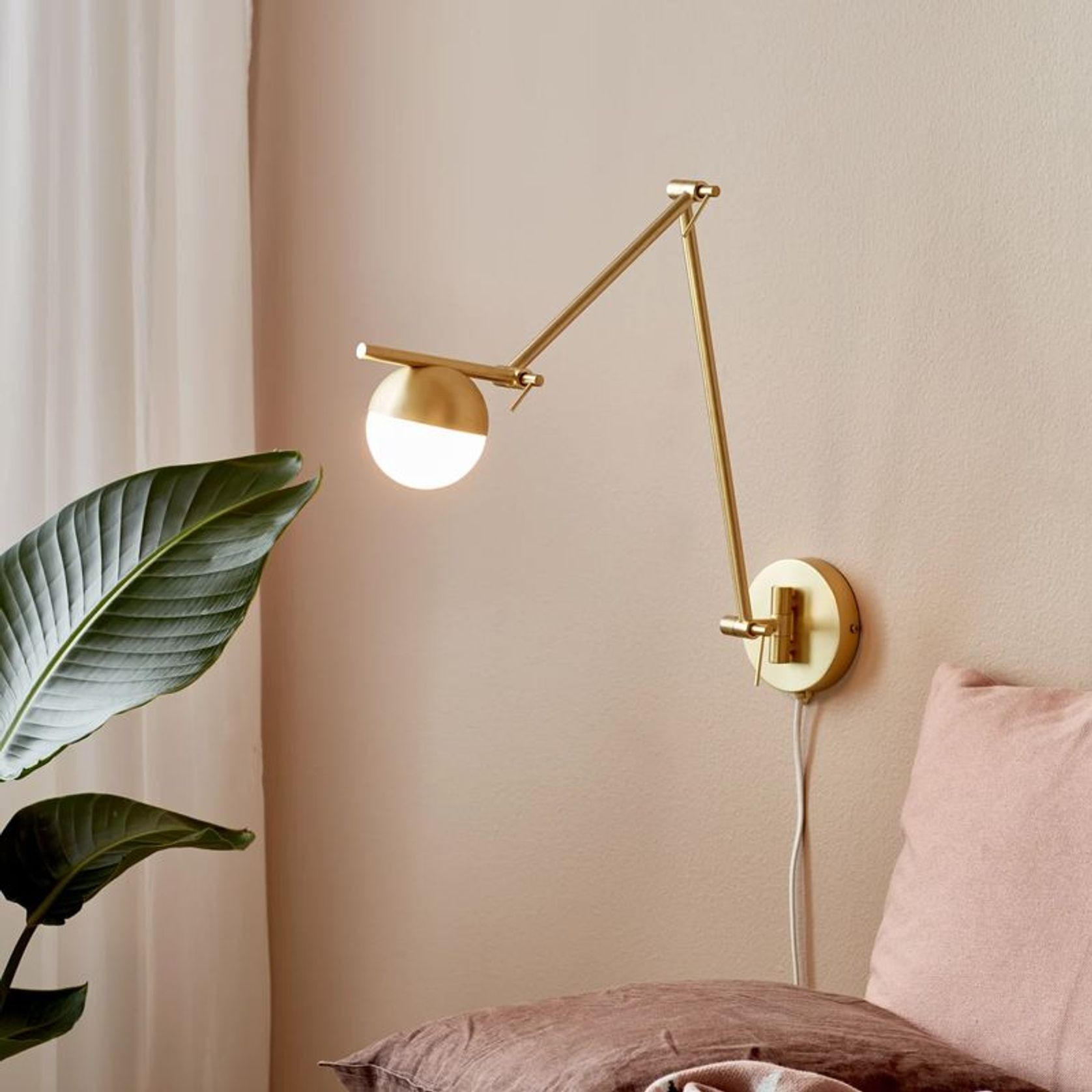 Contina Wall Light gallery detail image