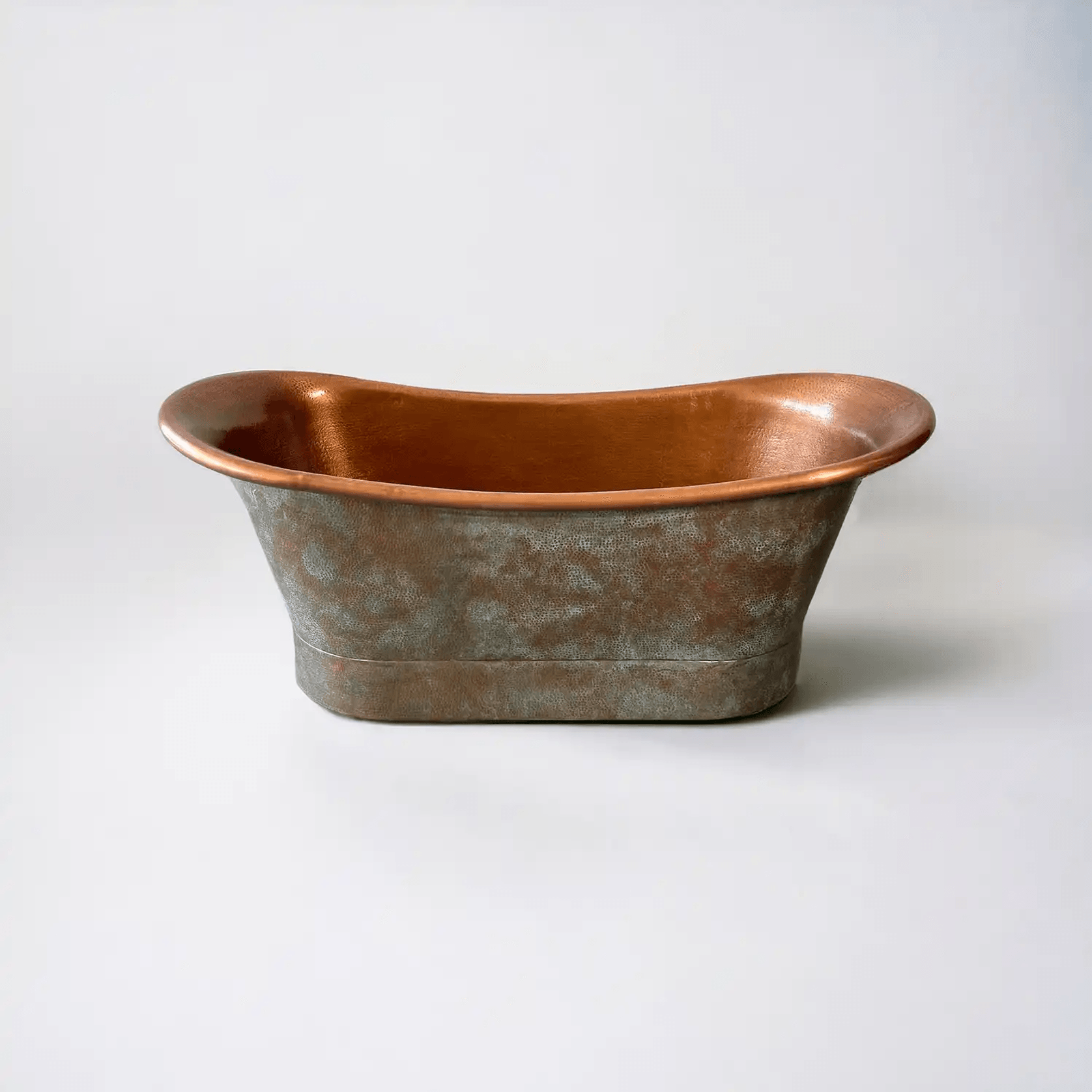 Antique “Hammered Vert de Gris” – Copper Bath gallery detail image