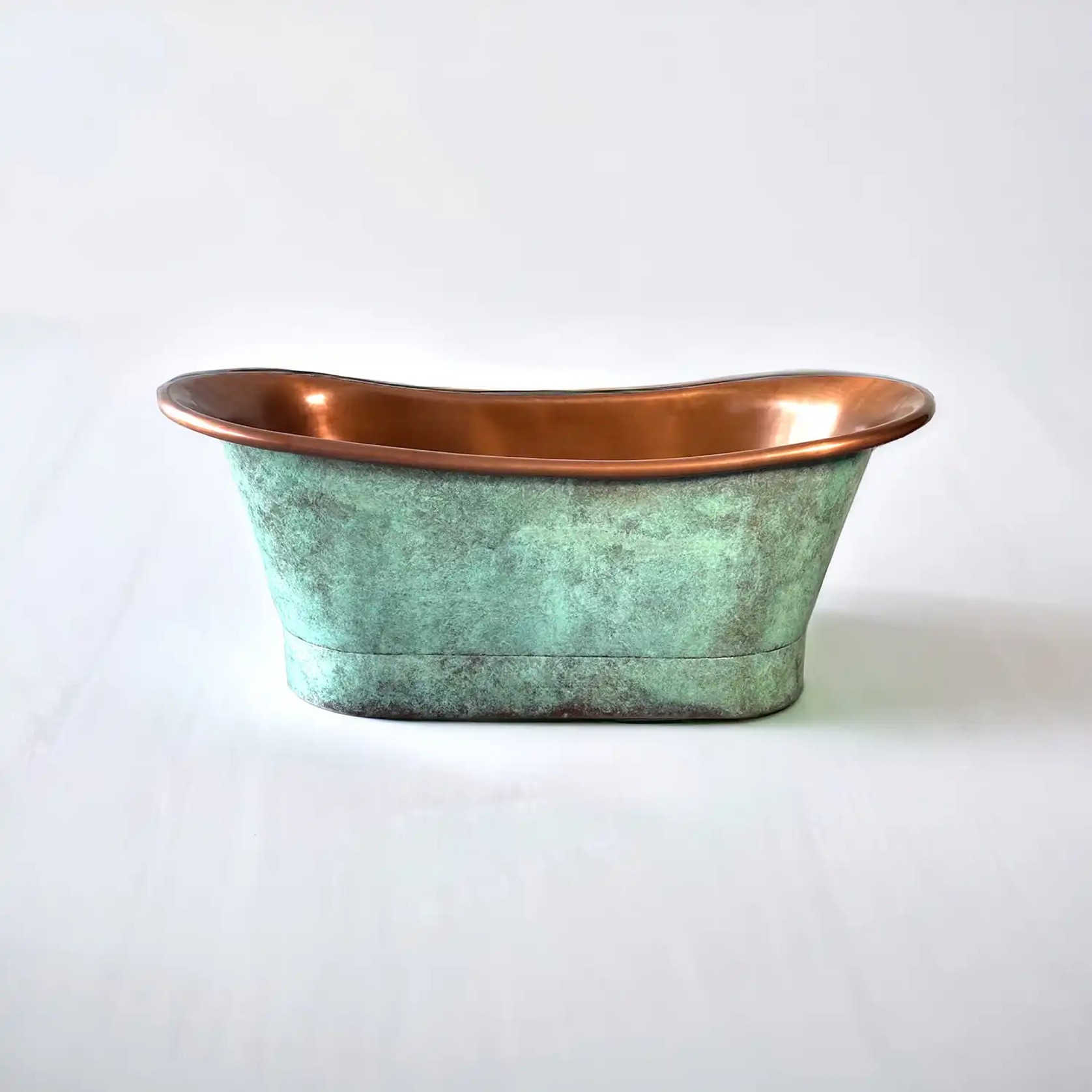 Antique “Vert de Gris” – Copper Bath gallery detail image