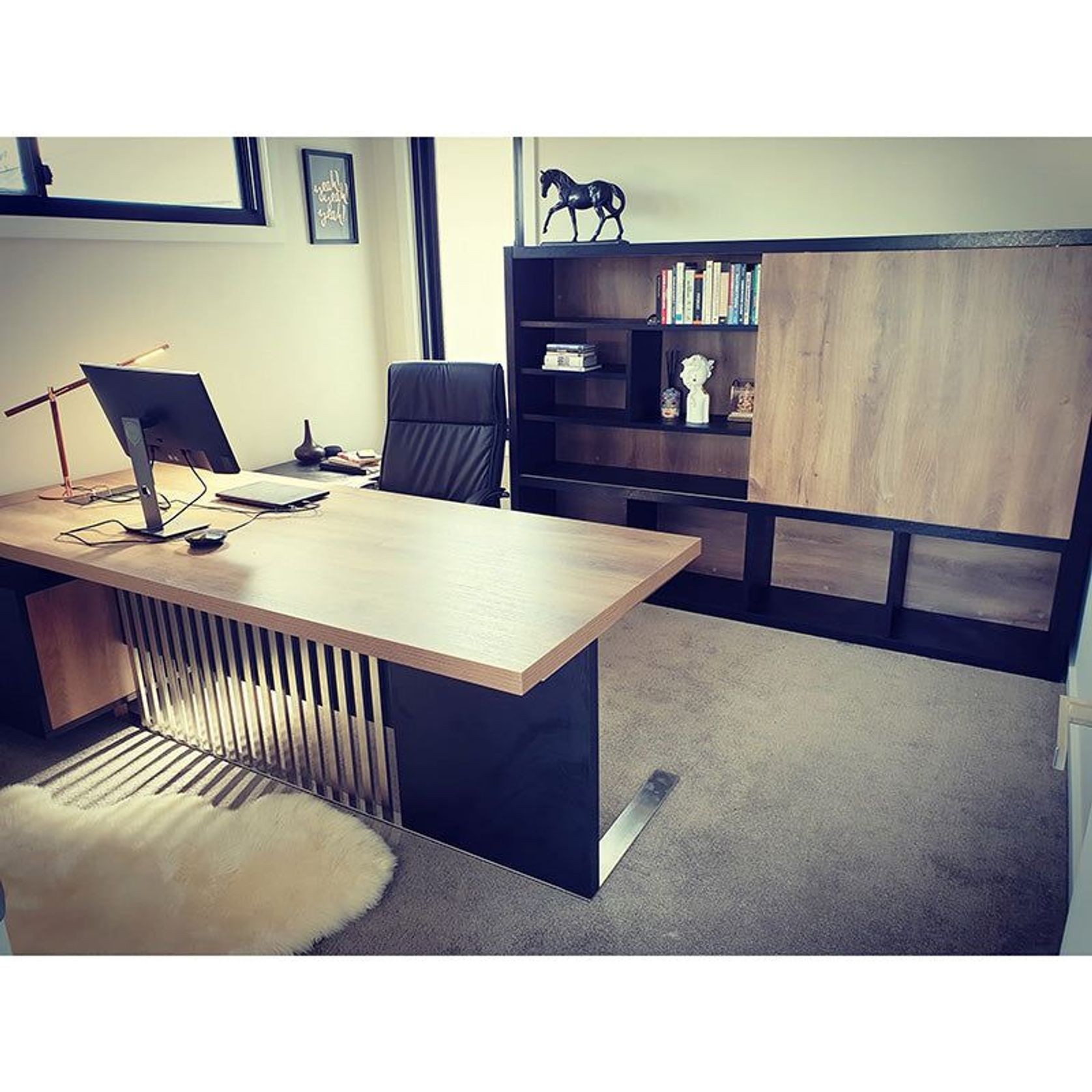 DAXTON Display Unit 2.4M - Warm Oak & Black gallery detail image