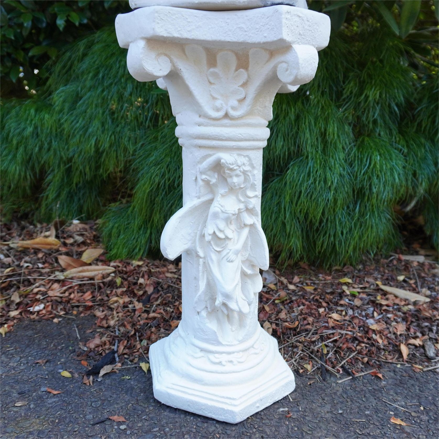 Seraphic White Plinth gallery detail image