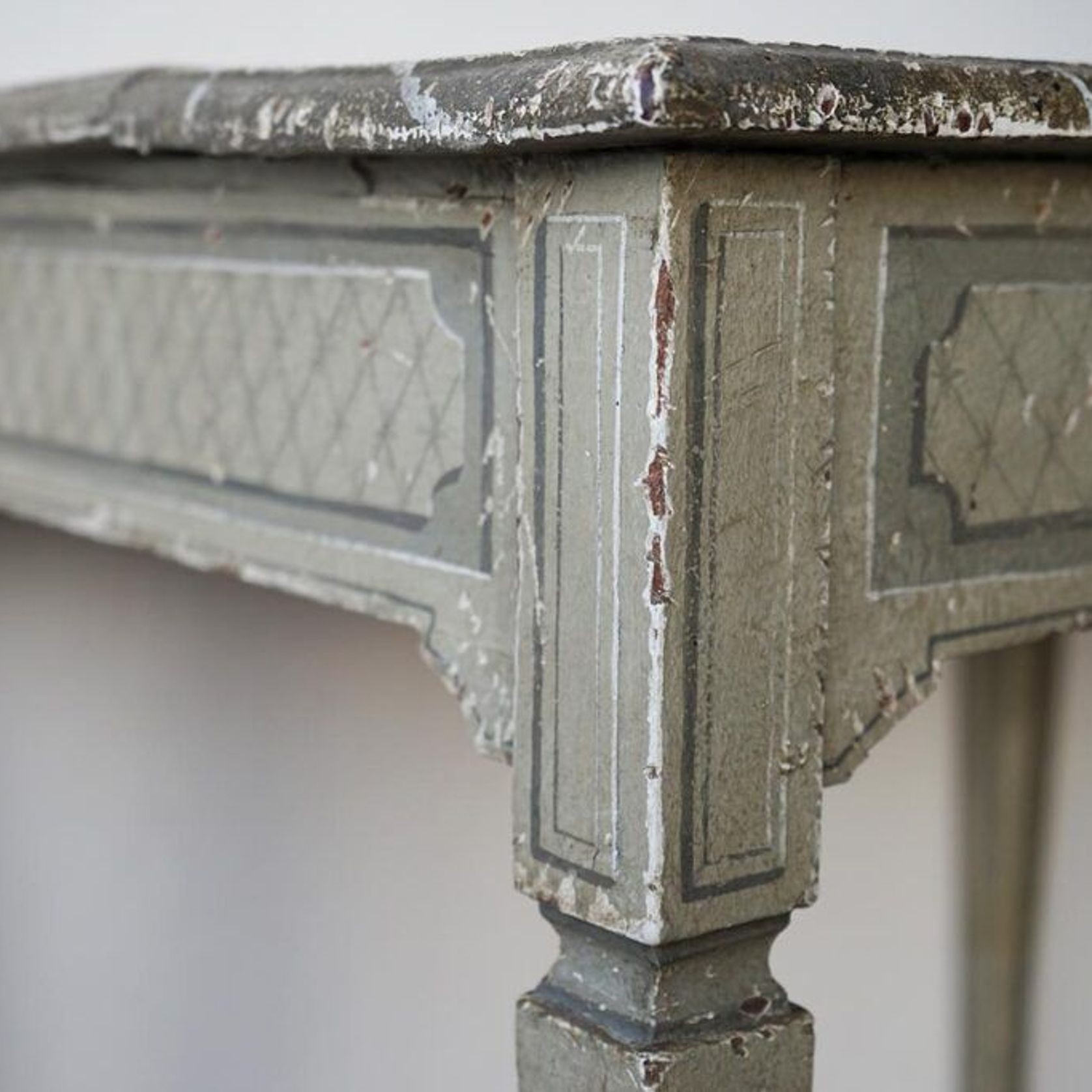 French Louis XVI Painted Desk gallery detail image