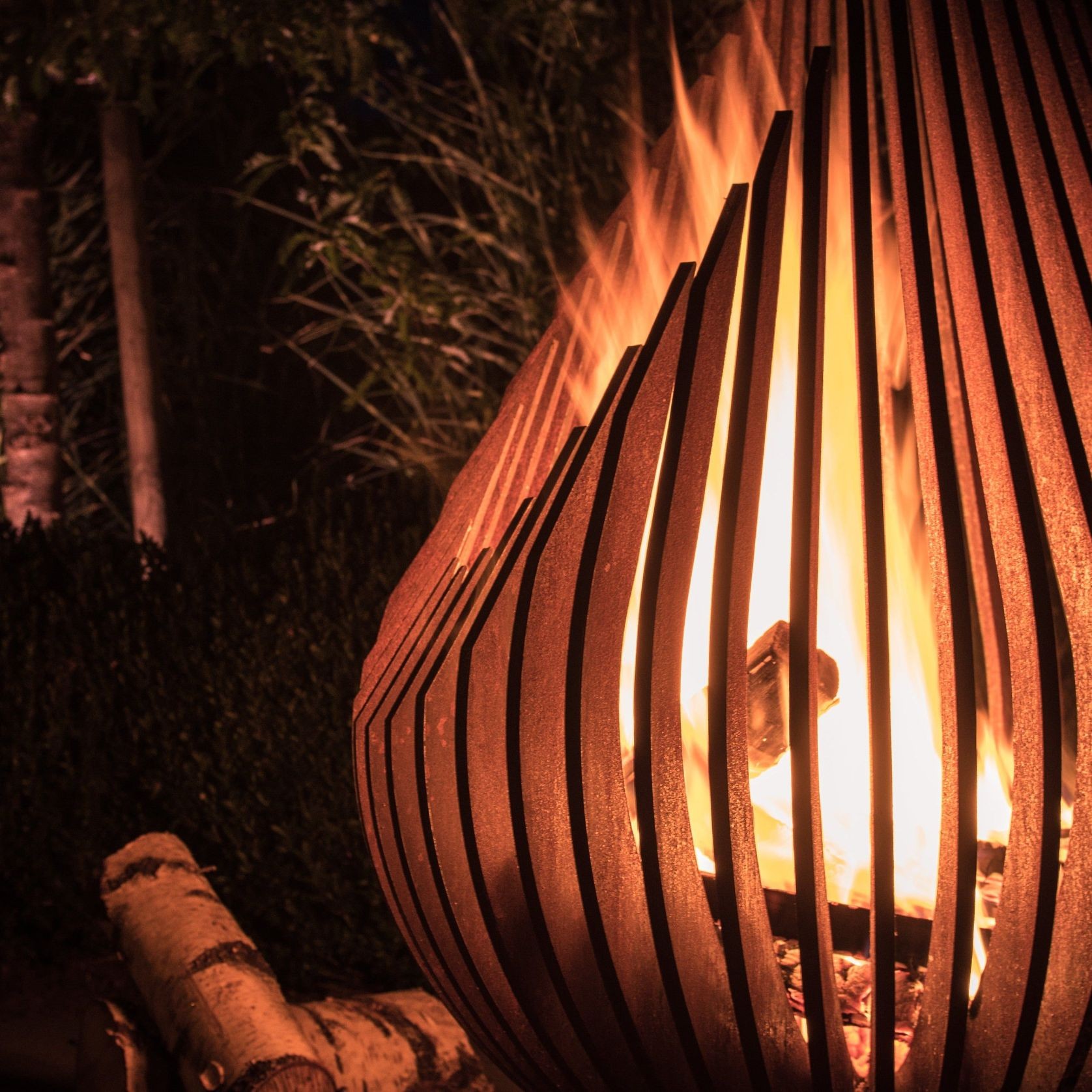 Dewdrop Outdoor Fire Sculpture gallery detail image