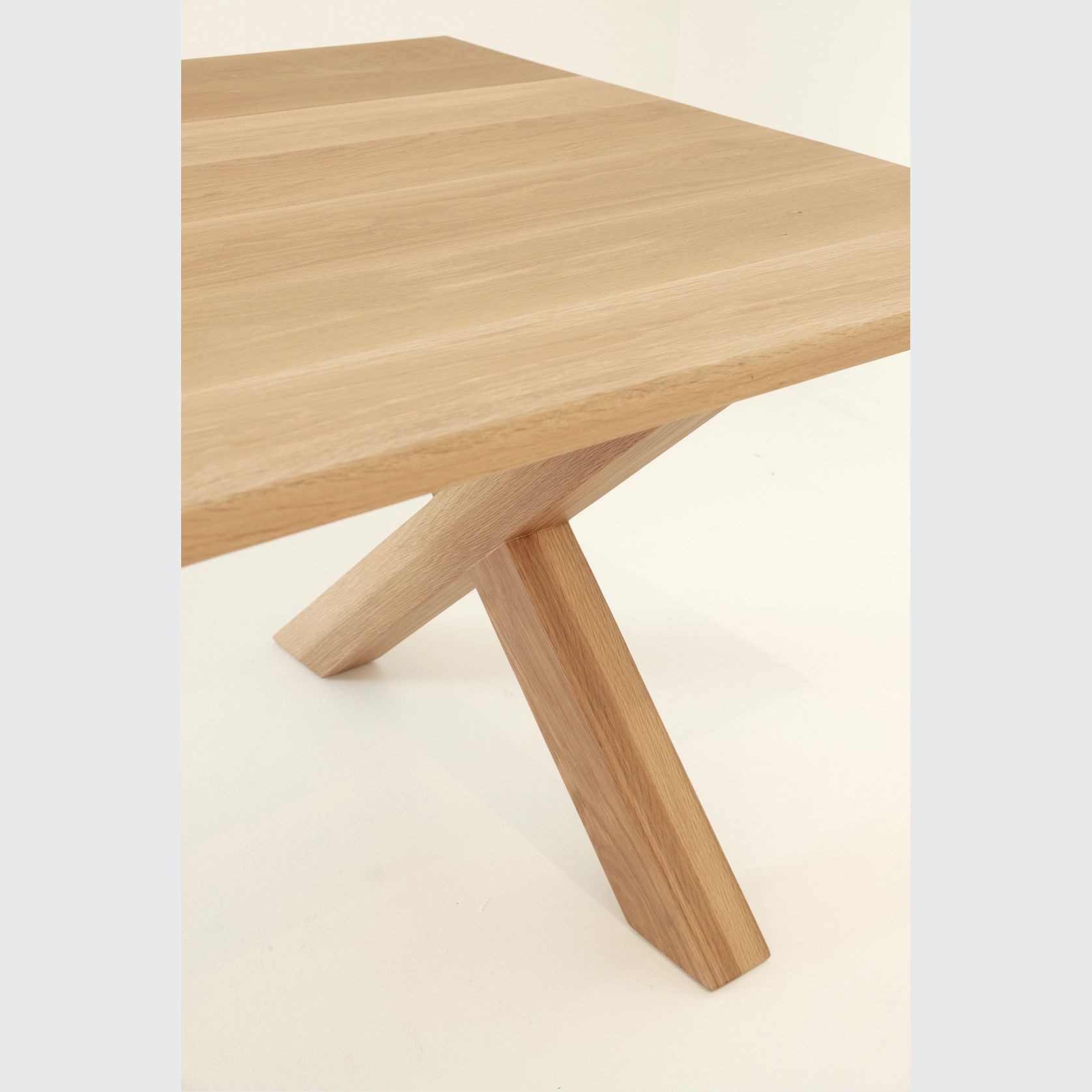 X Base Table gallery detail image