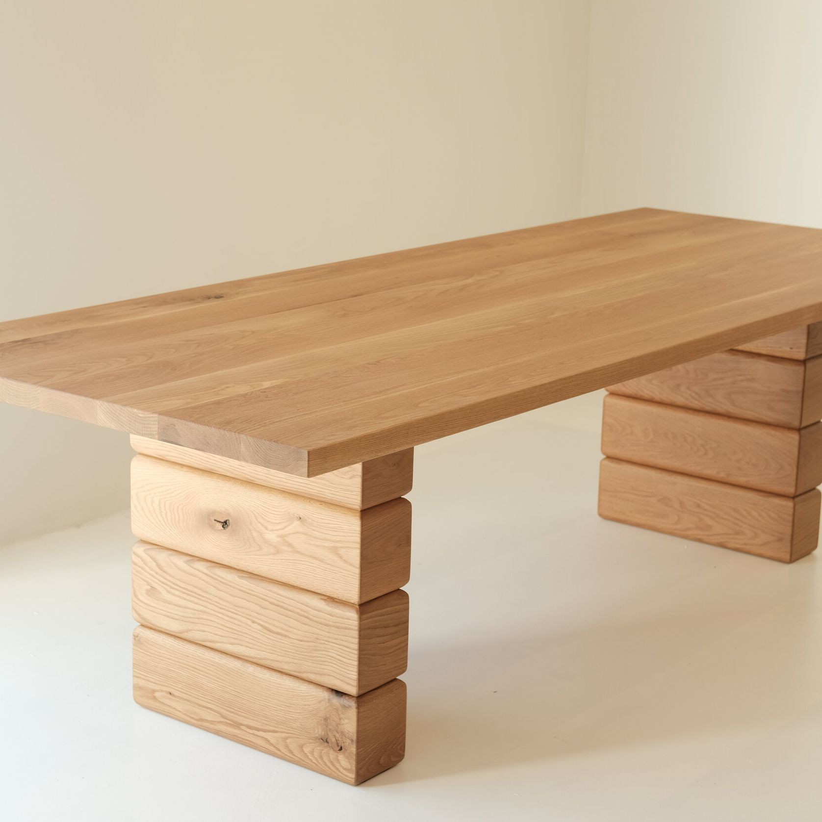 Cloud Table gallery detail image