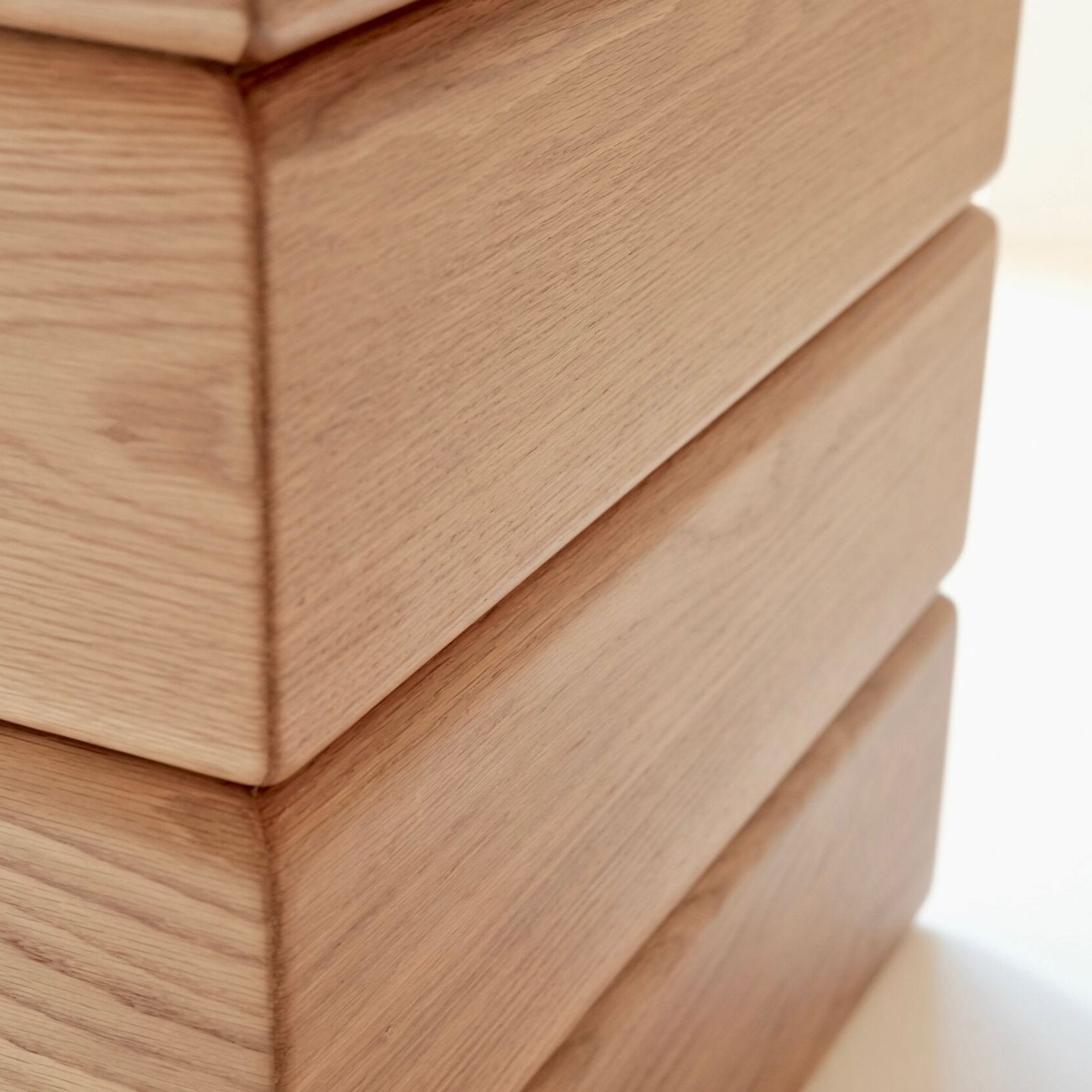 Cloud Table gallery detail image