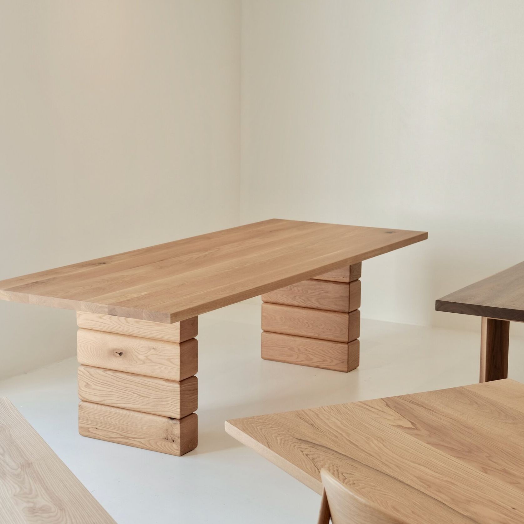 Cloud Table gallery detail image