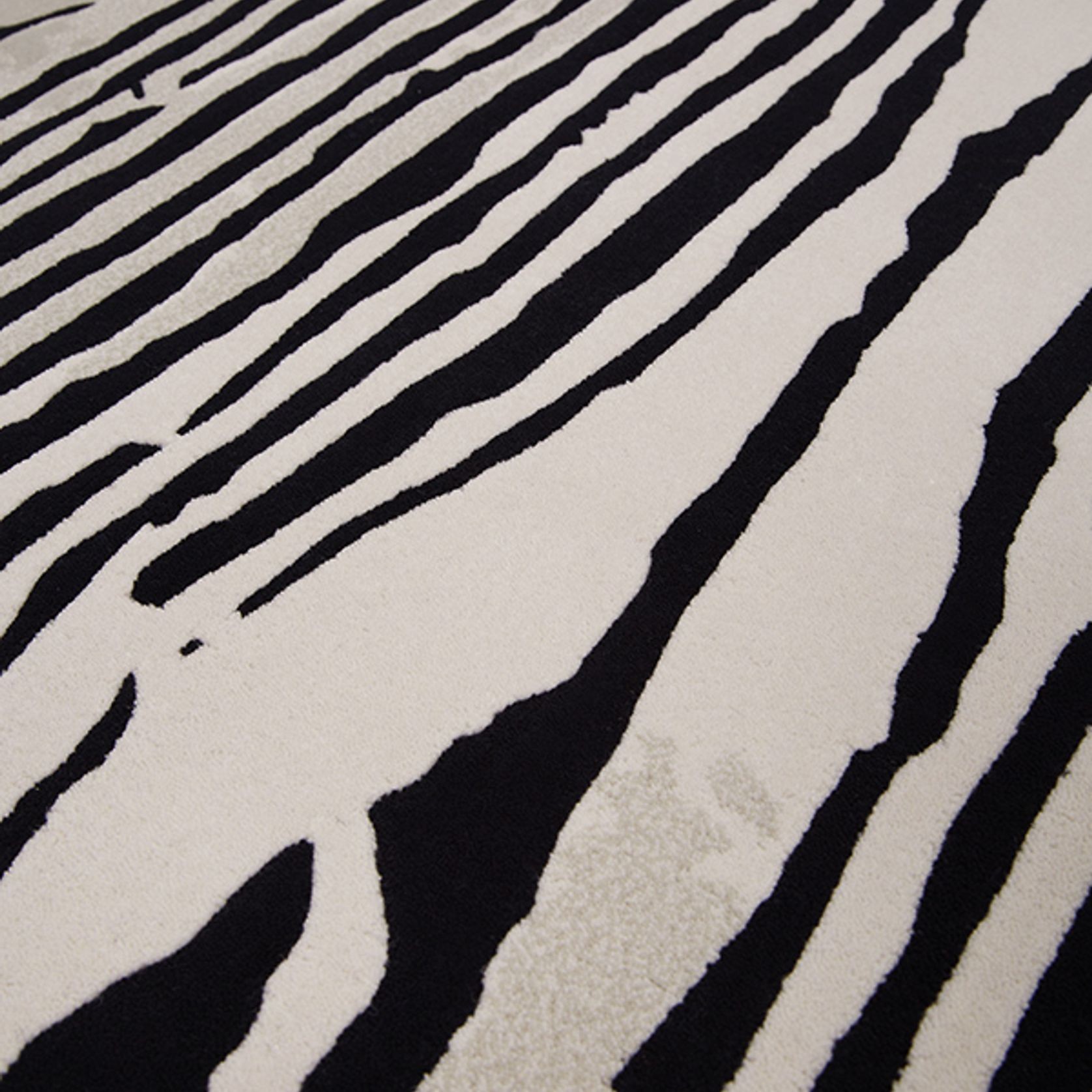 Mina Mina gallery detail image