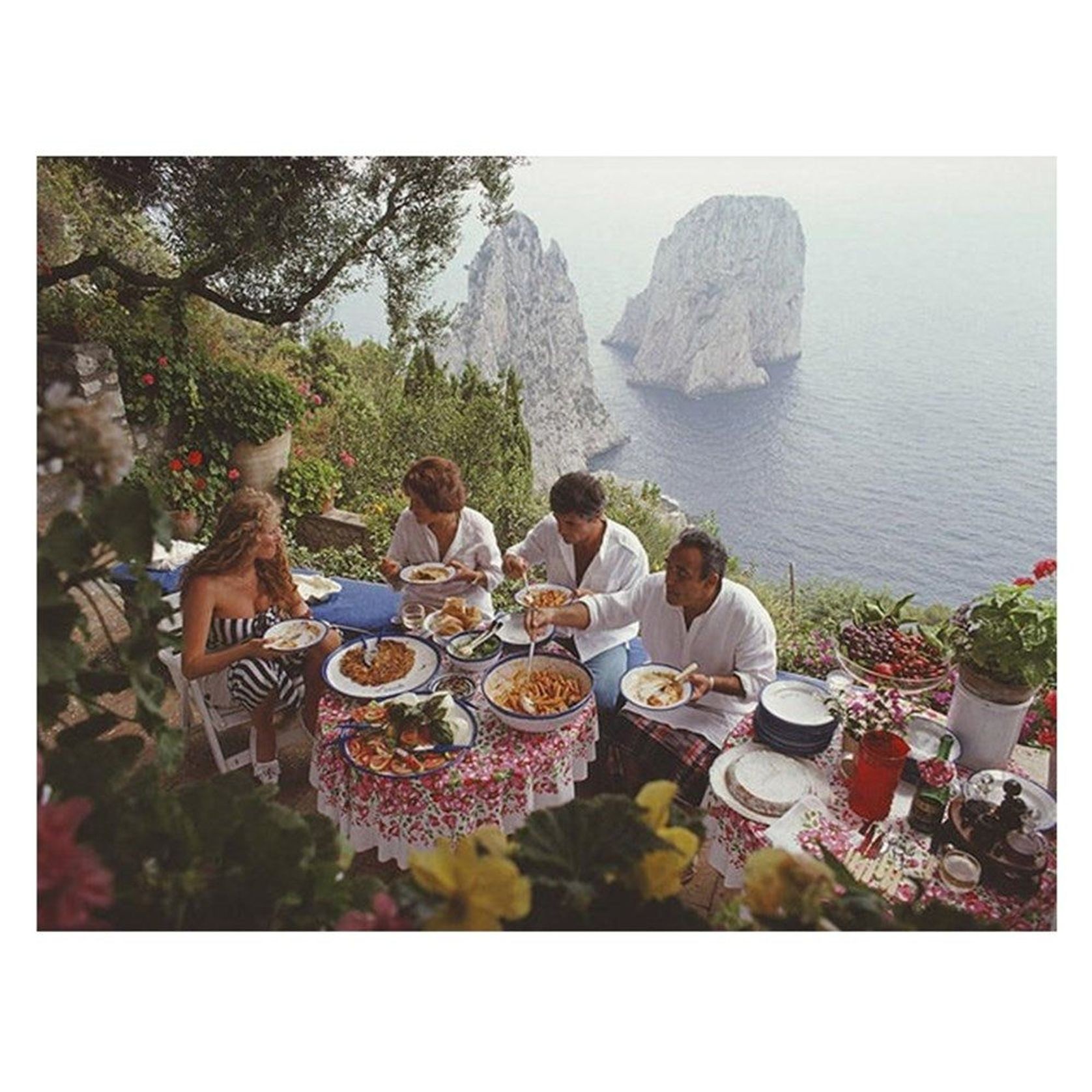 Dining Al Fresco on Capri gallery detail image