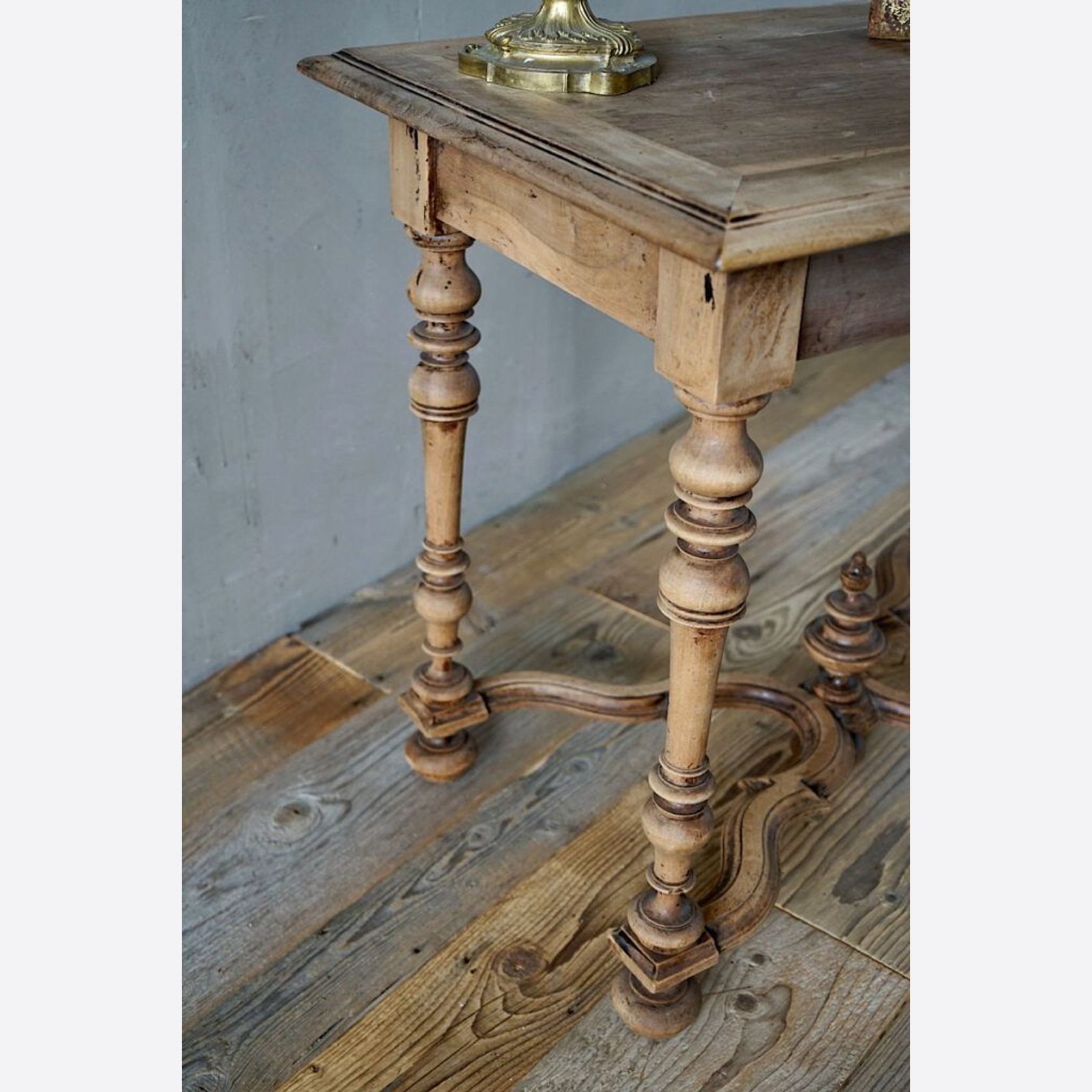 French Louis XIV Side Table gallery detail image