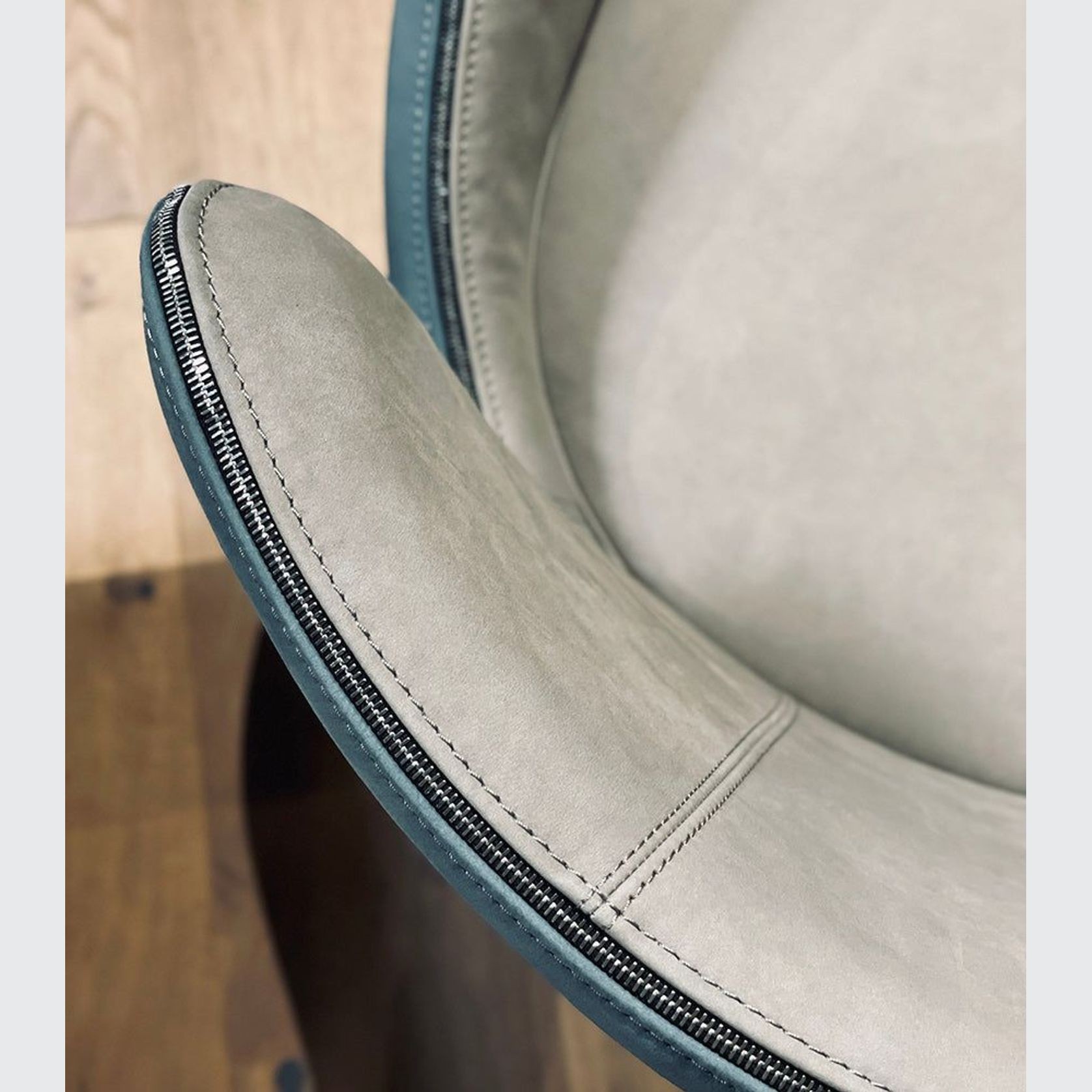 Elektra Chair gallery detail image
