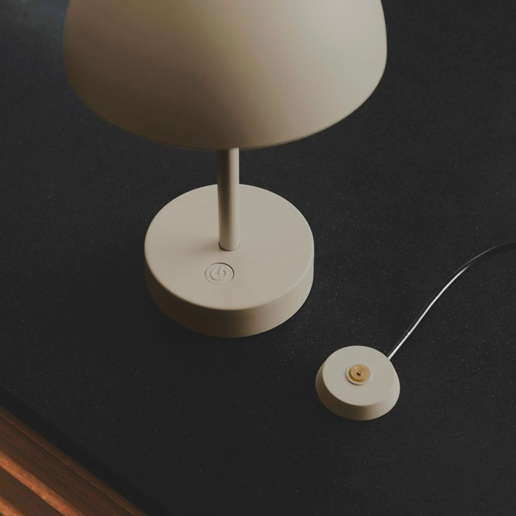 Ellen To Go Portable Lamp gallery detail image