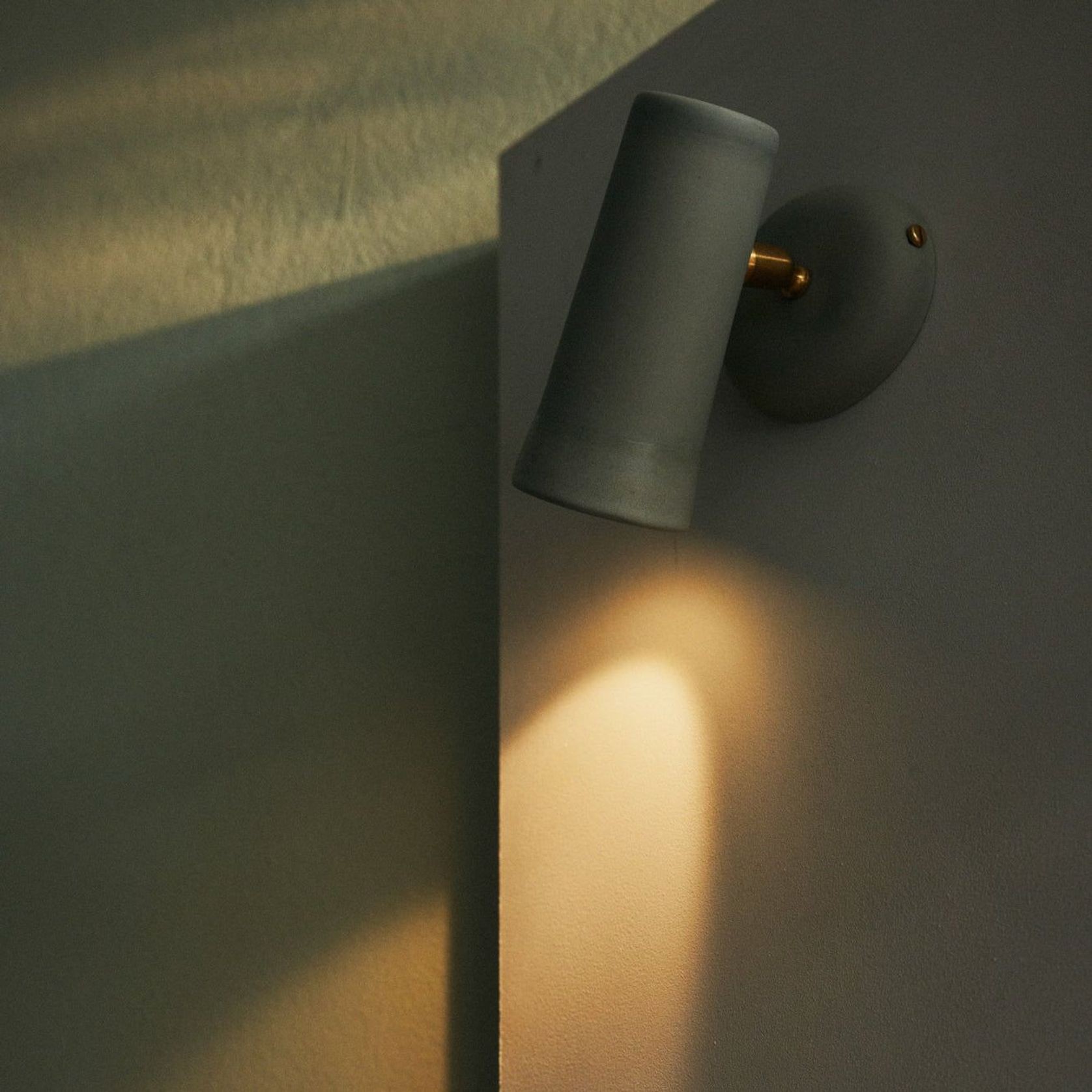 EVO Wall Light gallery detail image