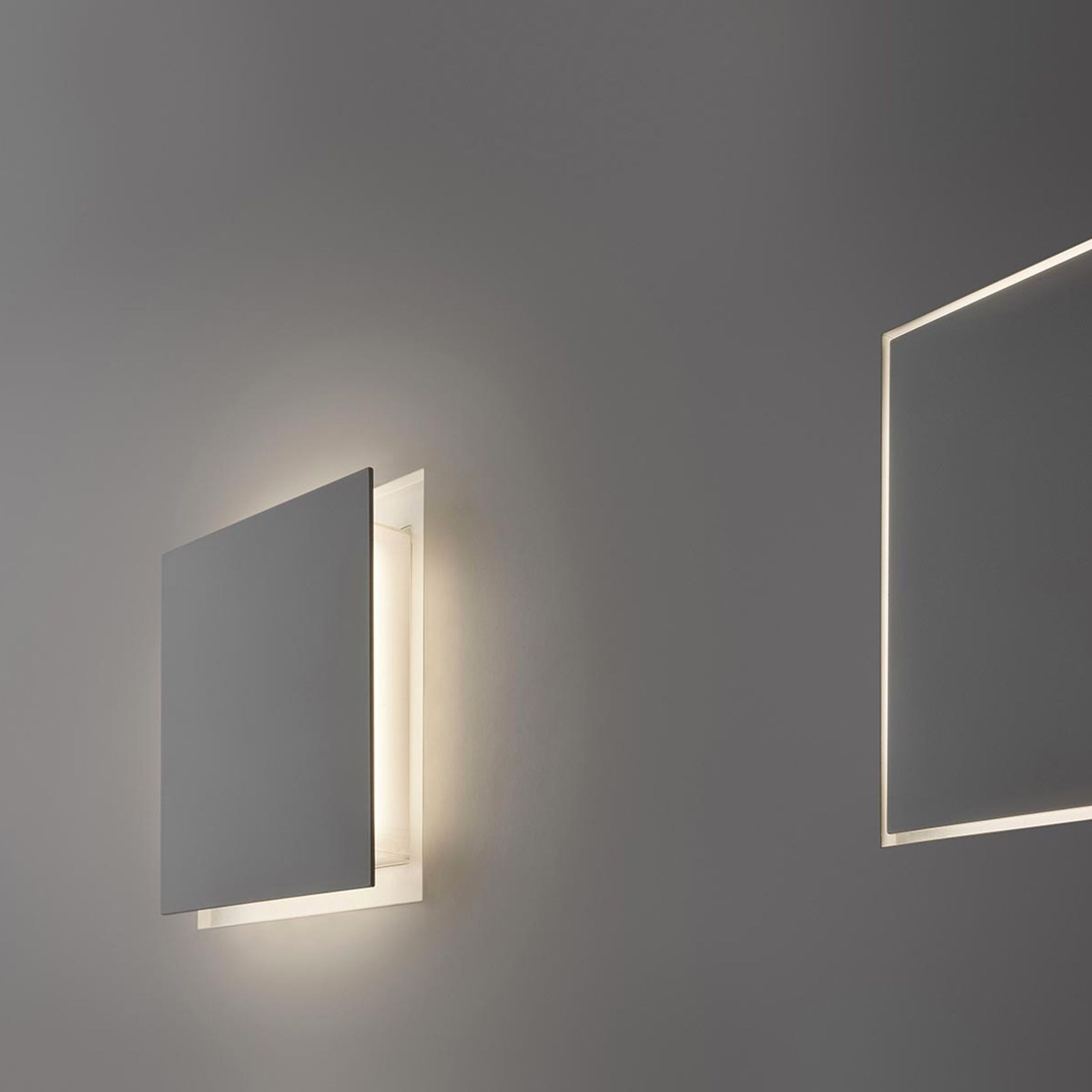 Aldecimo Extractable Wall-Mount Light gallery detail image