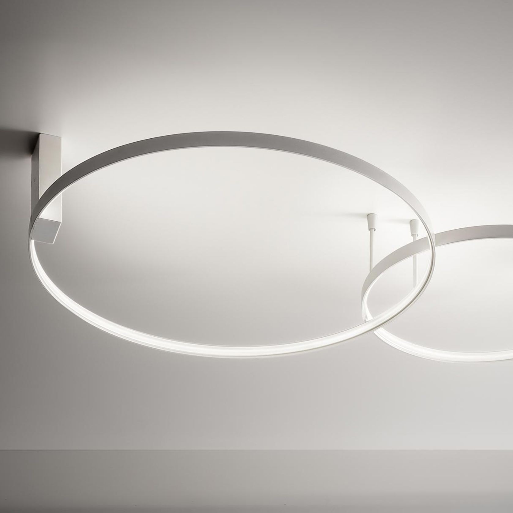 Zero Round Ceiling Suspension Lamp gallery detail image