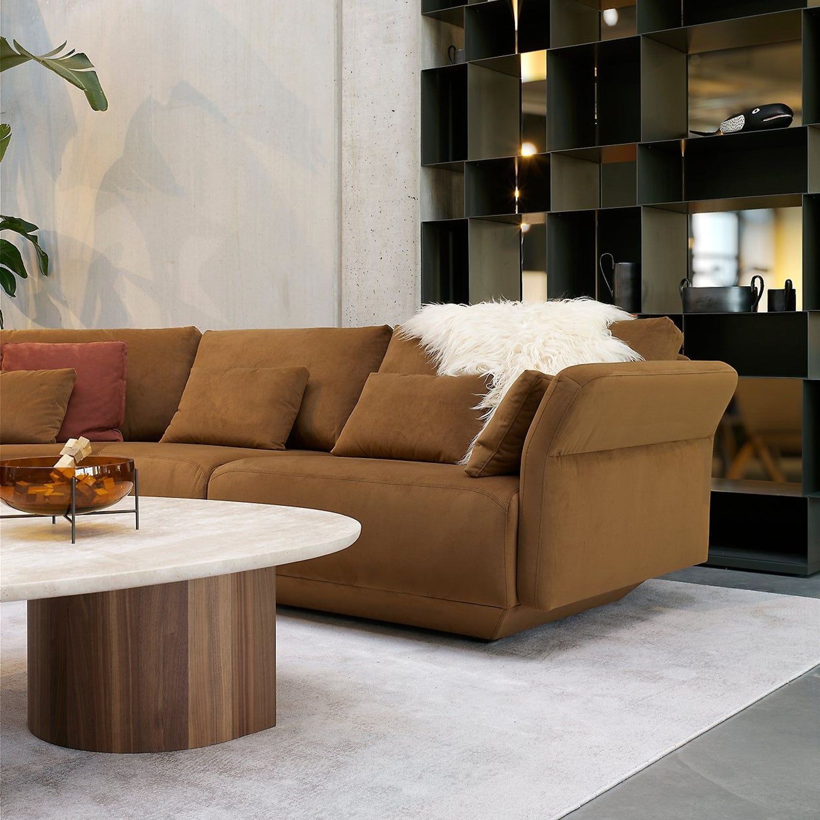 Flared Longchair Sofa by Qliv gallery detail image