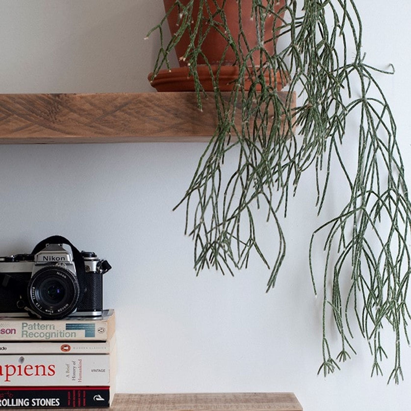 Floating Shelf Bracket gallery detail image