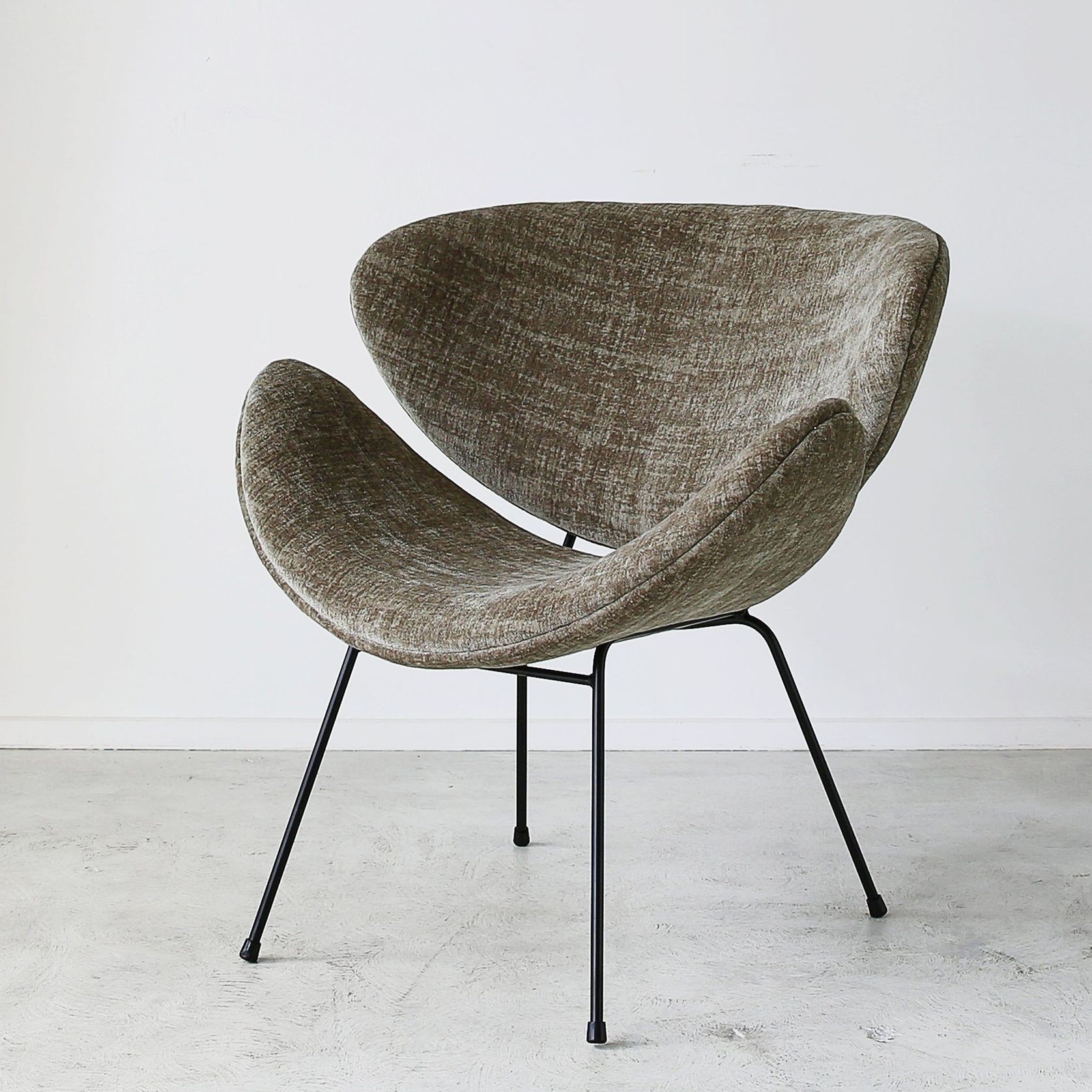 'Florence' Chair / Vintage Velvet / Moss gallery detail image