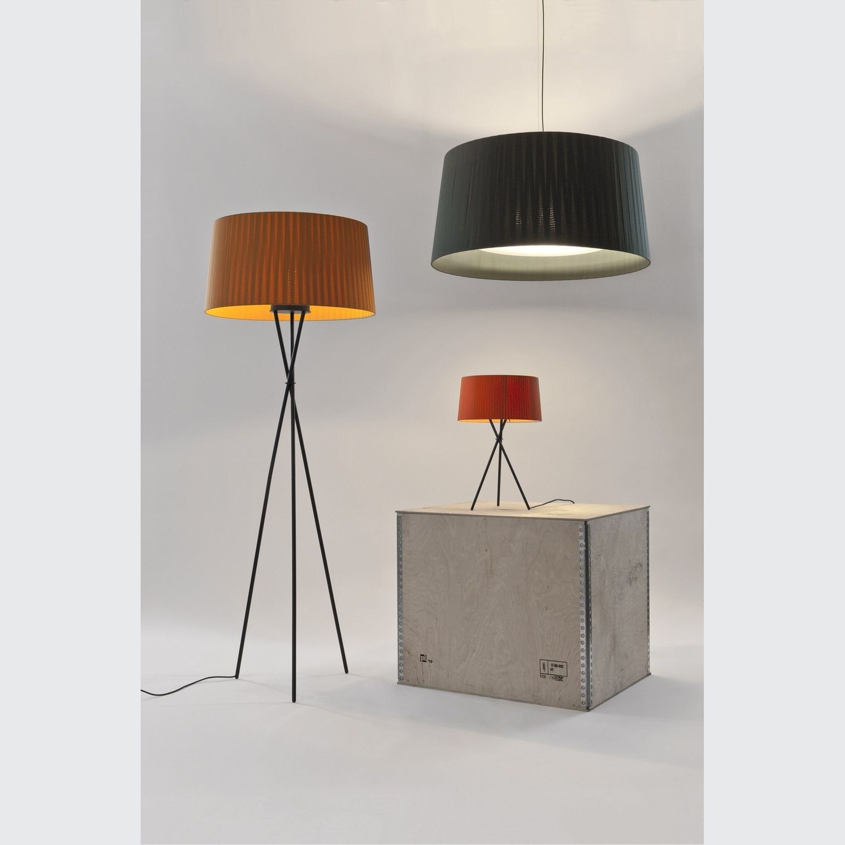 Tripode G5 Floor Lamp gallery detail image