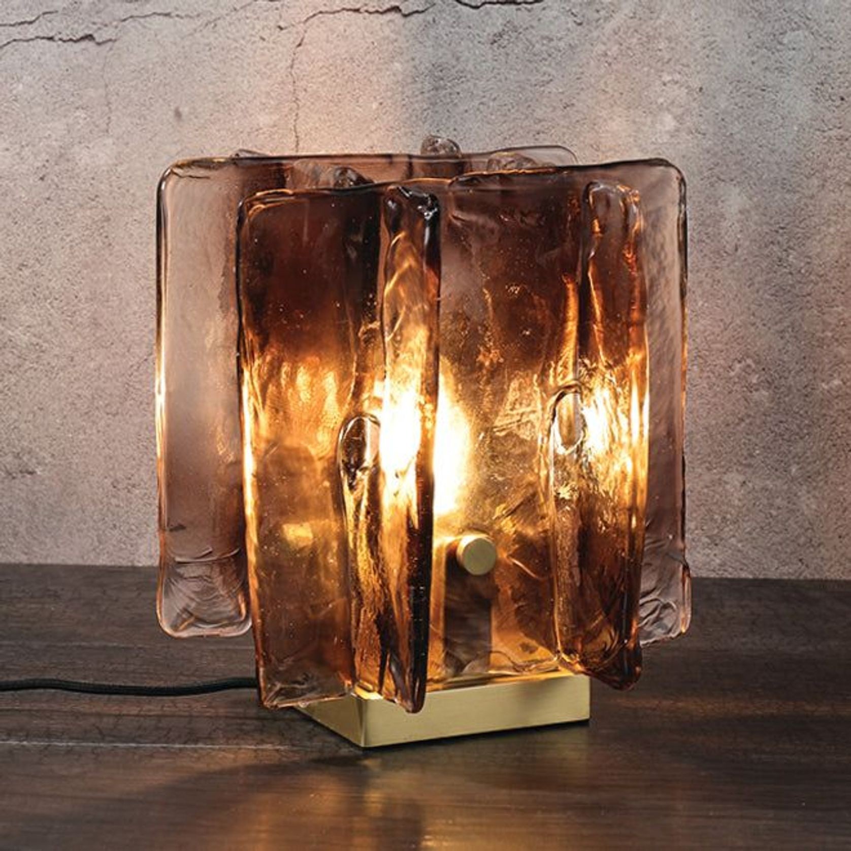 Gradia Table Lamp gallery detail image